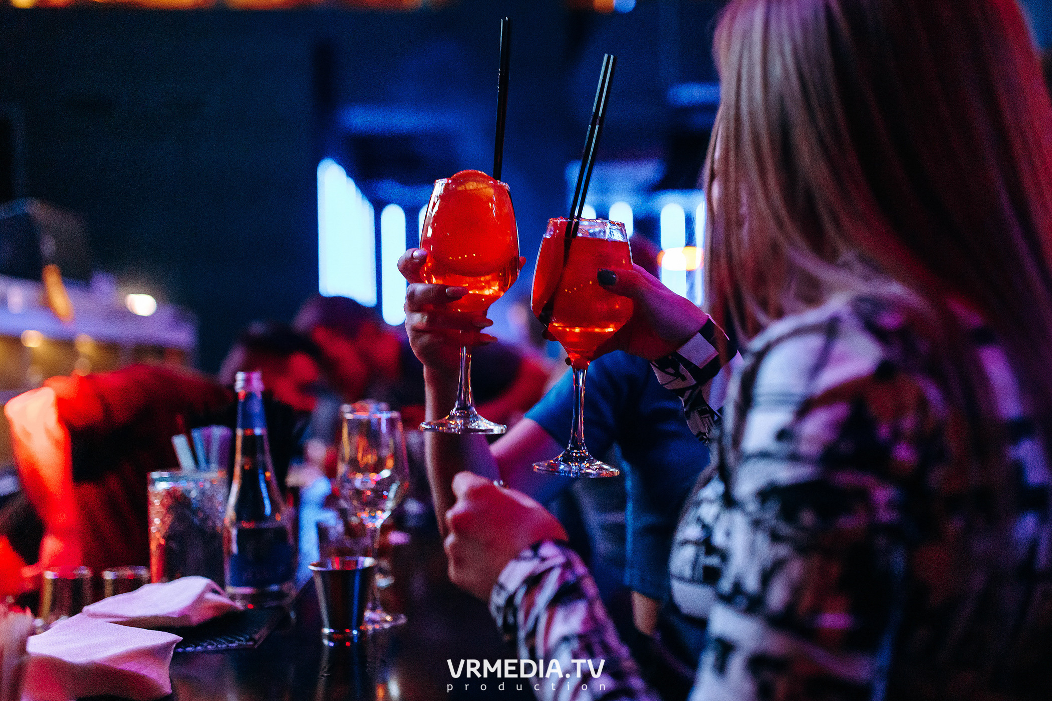 Live Broadcast в ночном клубе «ЭФИР»