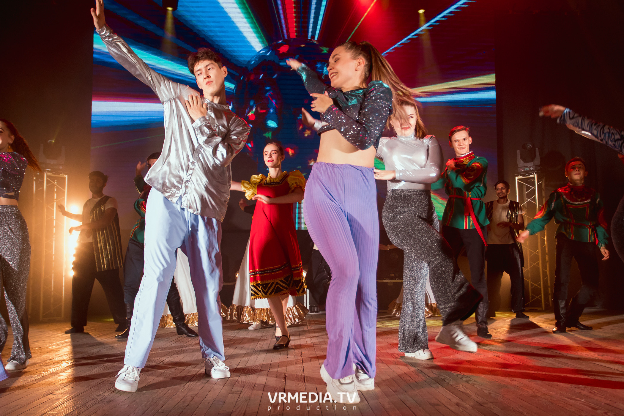 Гала-концерт фестиваля первокурсников «Давай Знакомиться» в КемГМУ