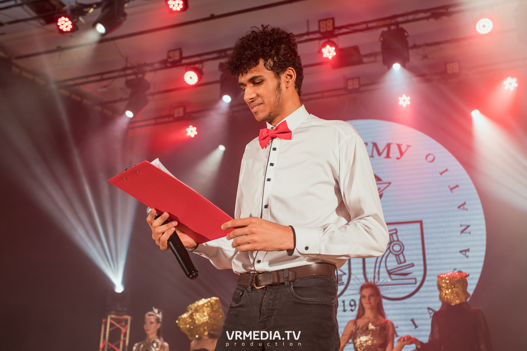 Гала-концерт фестиваля первокурсников «Давай Знакомиться» в КемГМУ