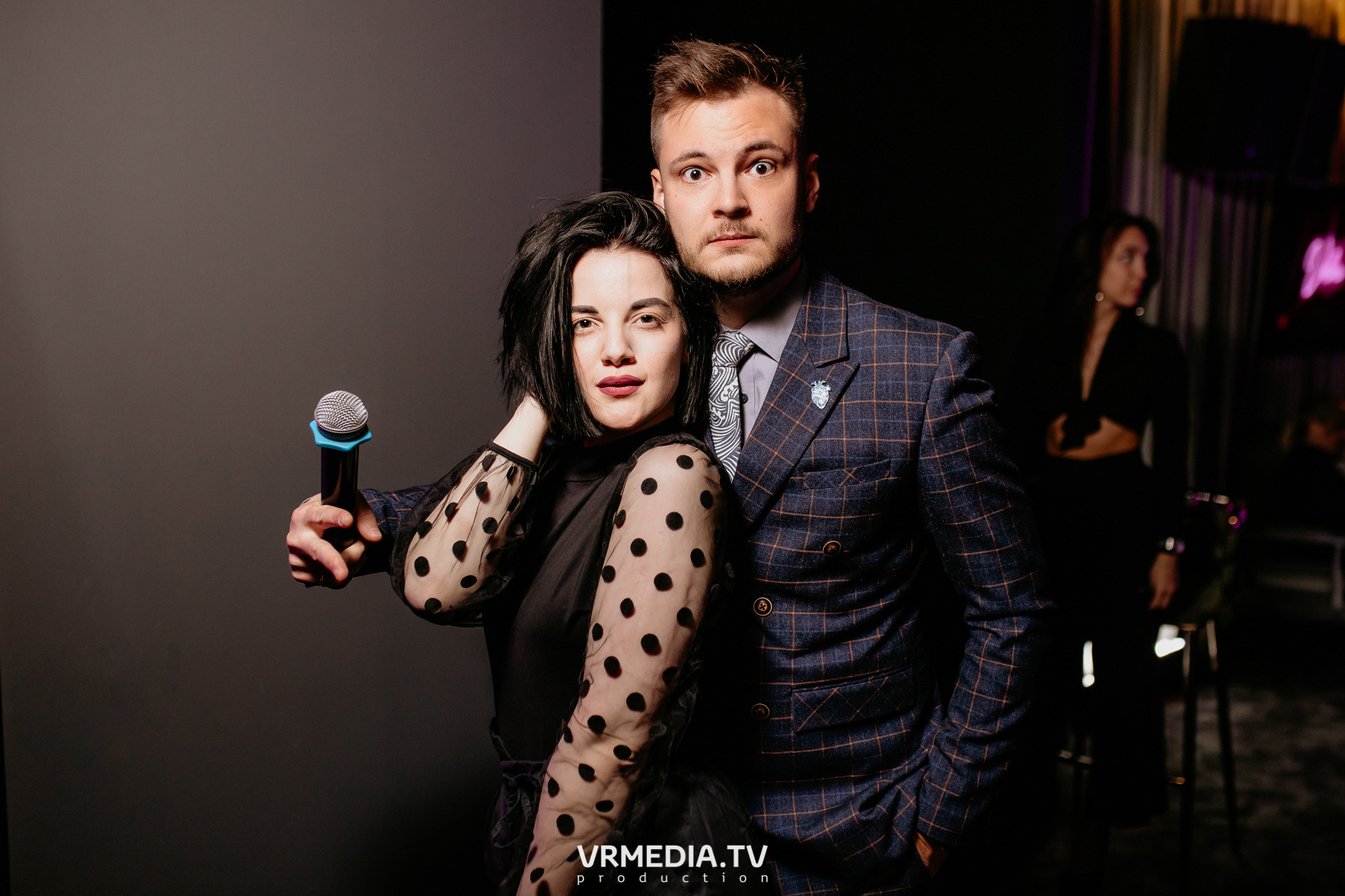 Международный женский день в караоке-баре «Volna»