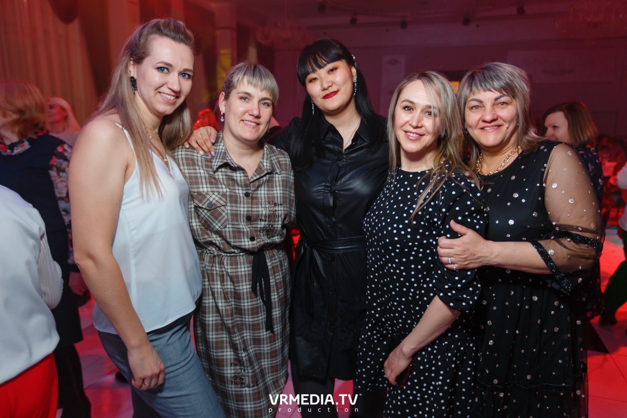 Международный женский день в ресторане «Paradise»