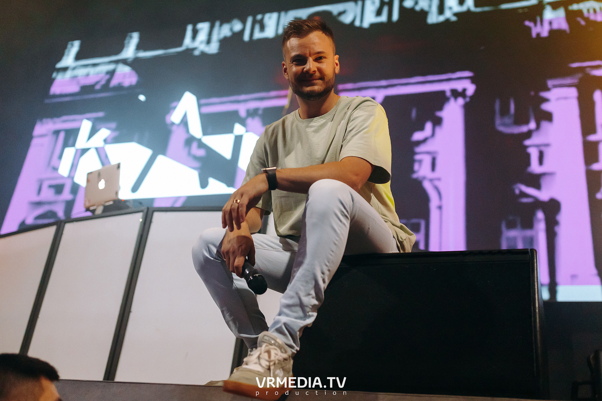 LOVE PARADE в ночном клубе «ЭФИР»