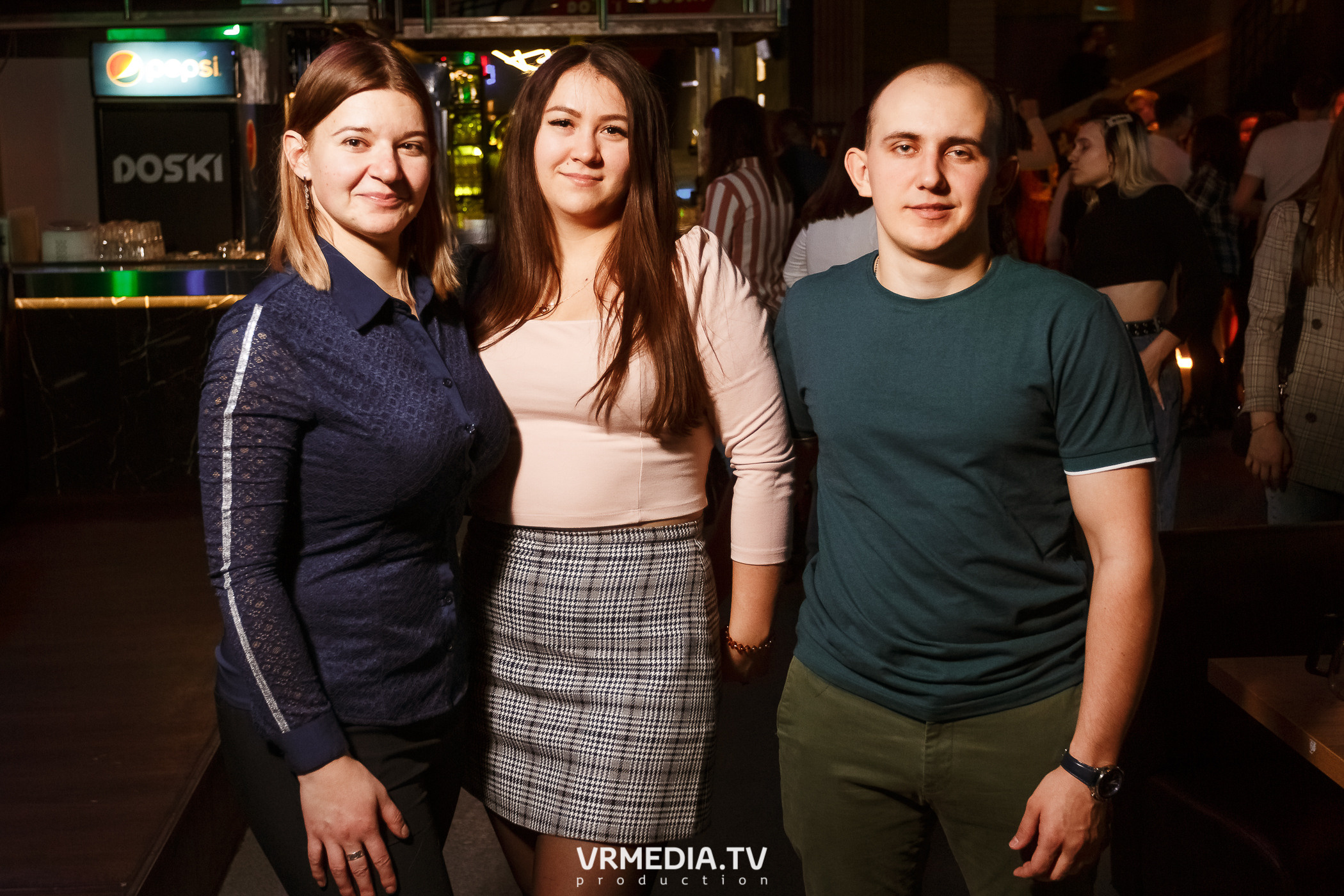 Выходные в баре «DOSKI»