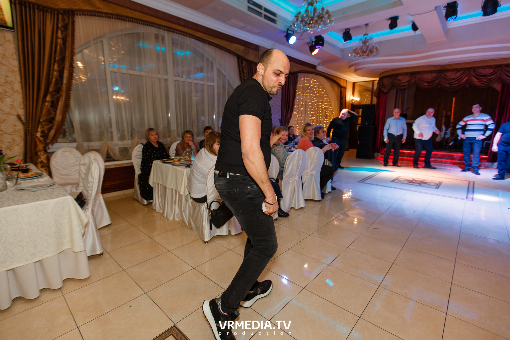 Международный женский день в ресторане «Лазурный Берег»