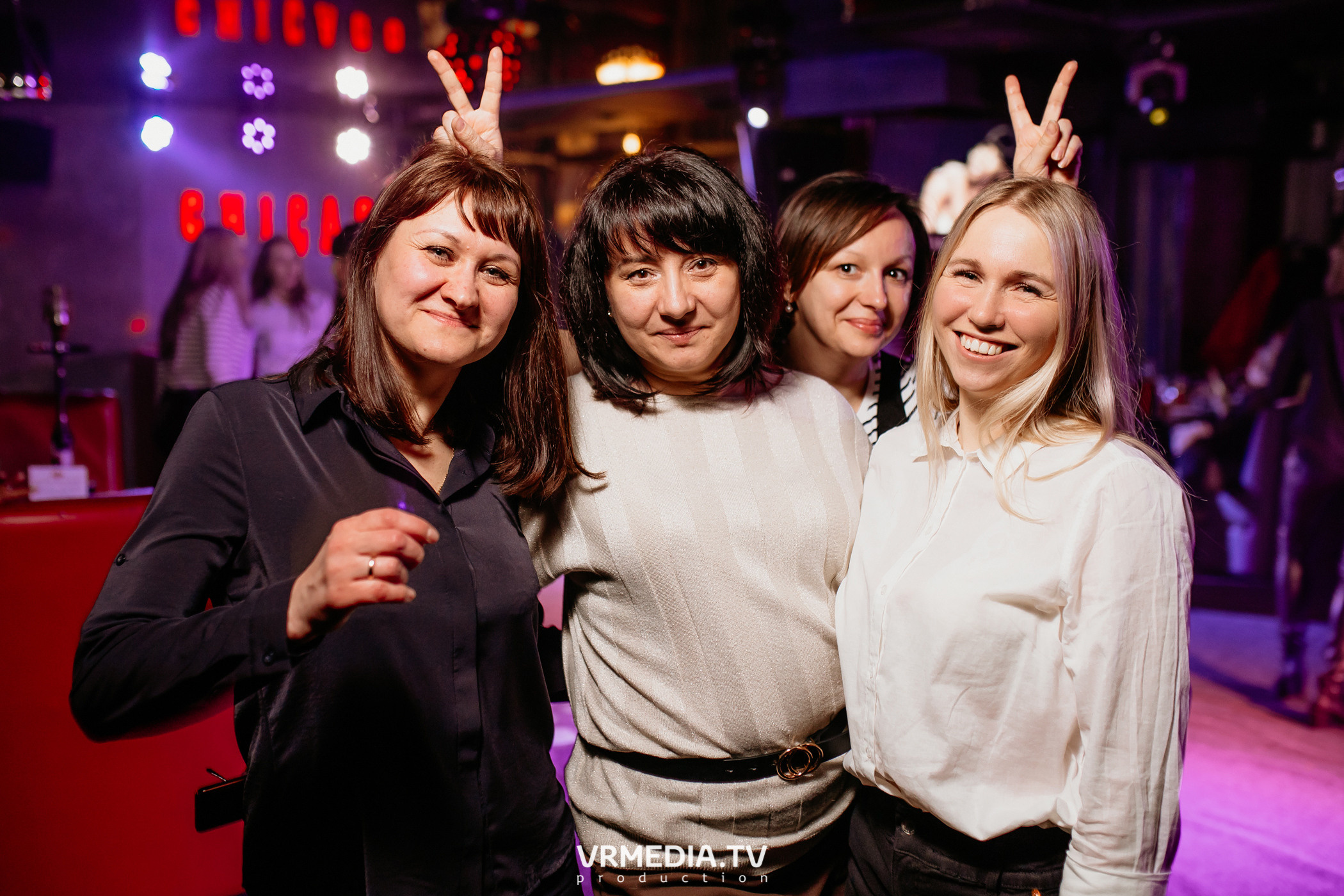 Международный женский день в караоке «Chicago»