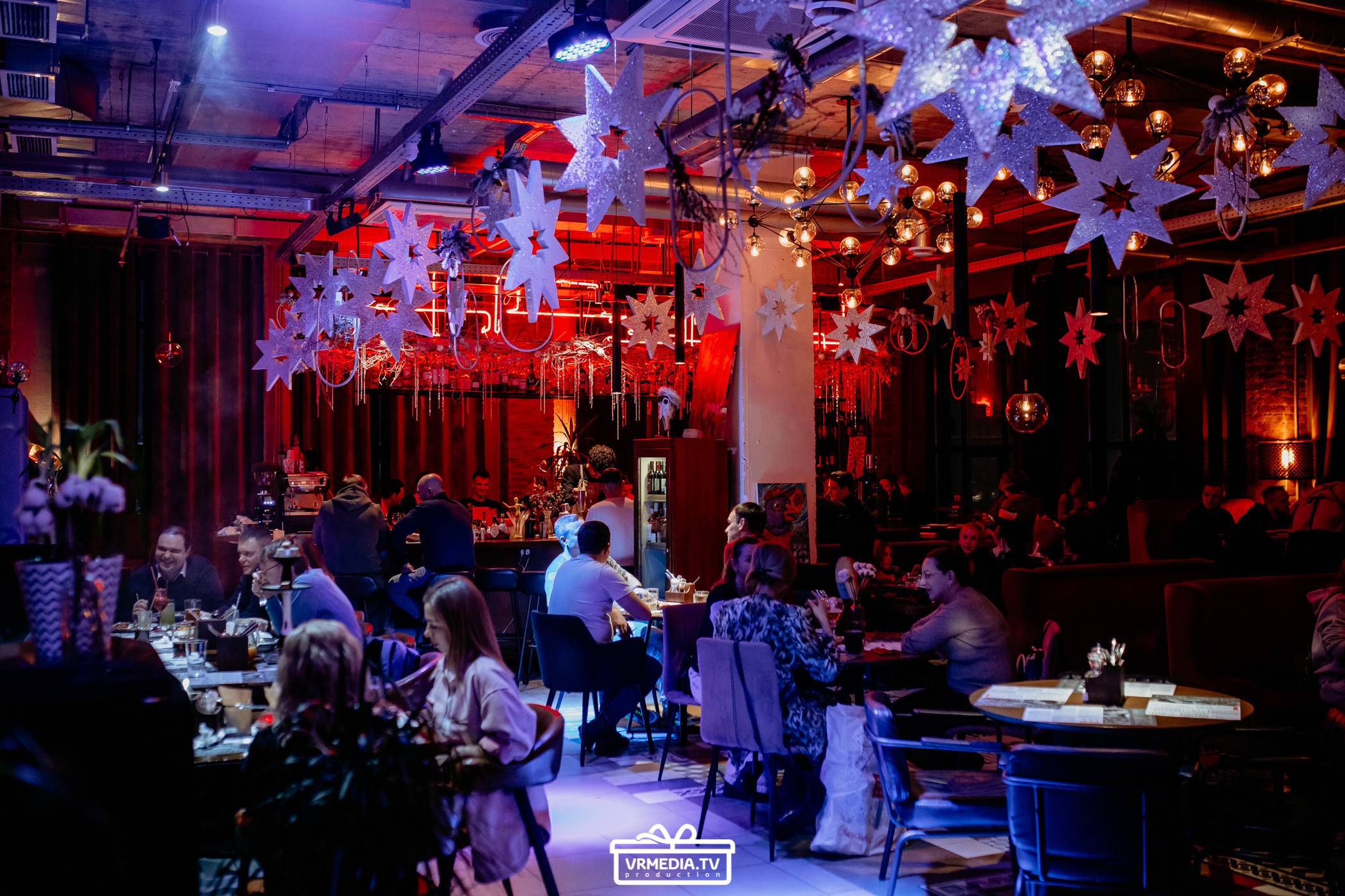 Новогодний вечер в баре «Milton»