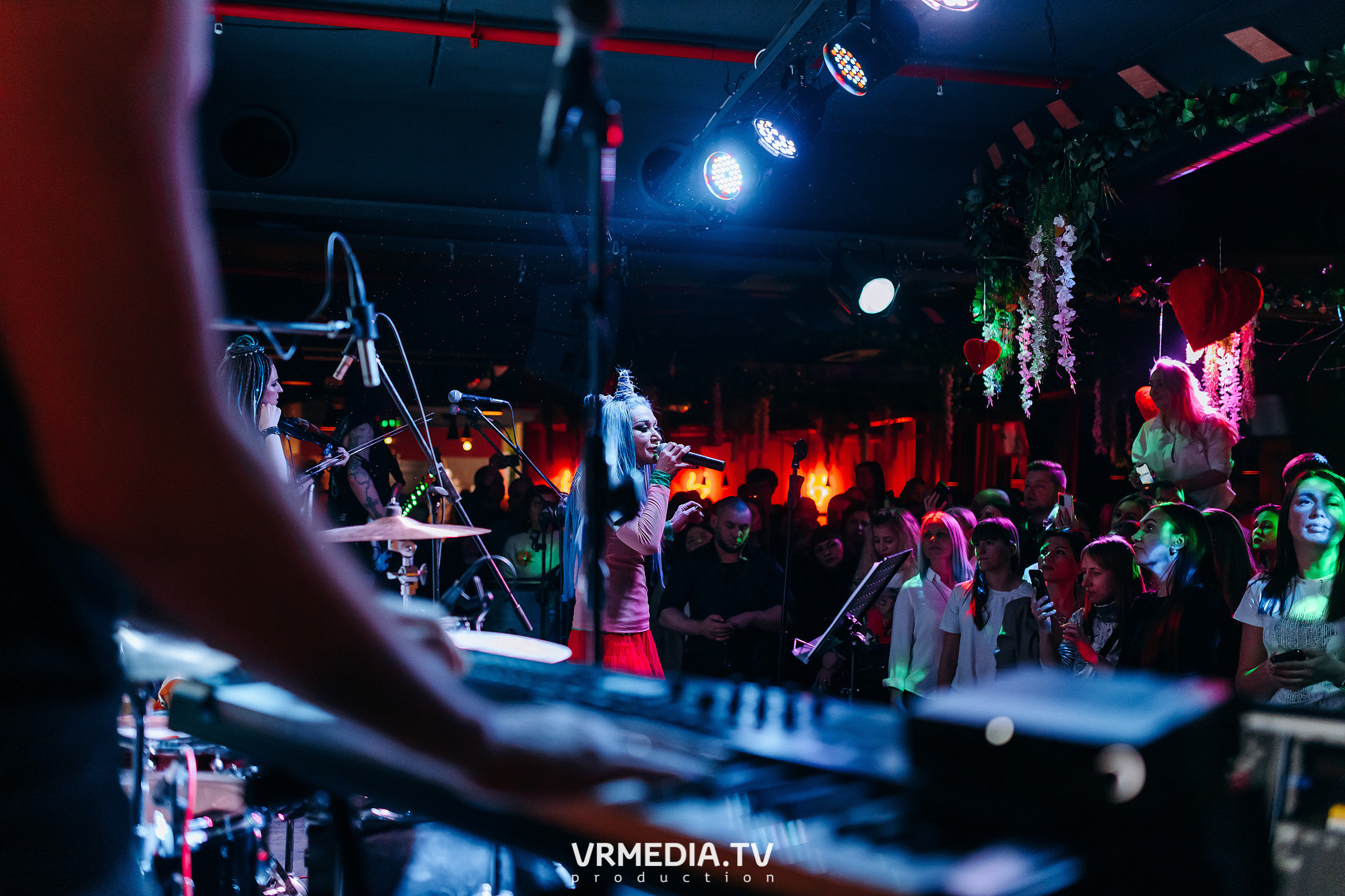 ЛИNДА в гриль-баре «Жара»