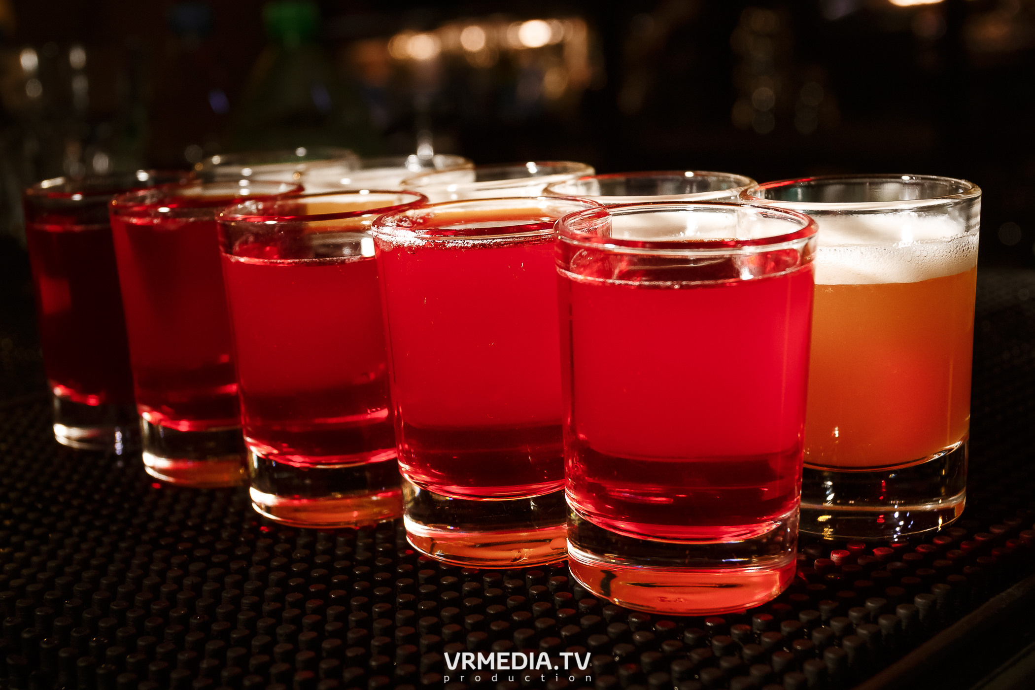 Выходные в баре «DOSKI»