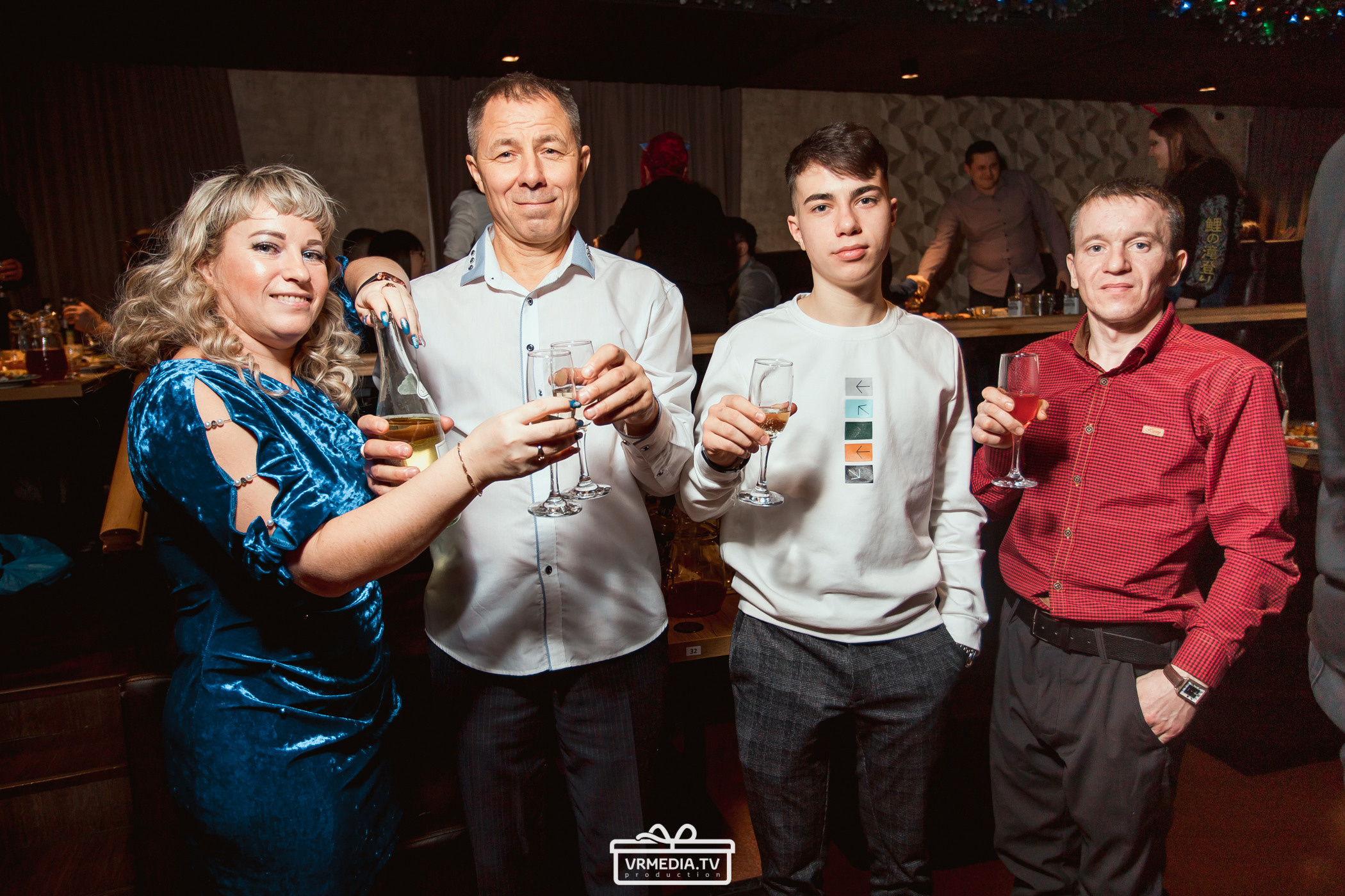 Новогодняя ночь в баре «DOSKI»