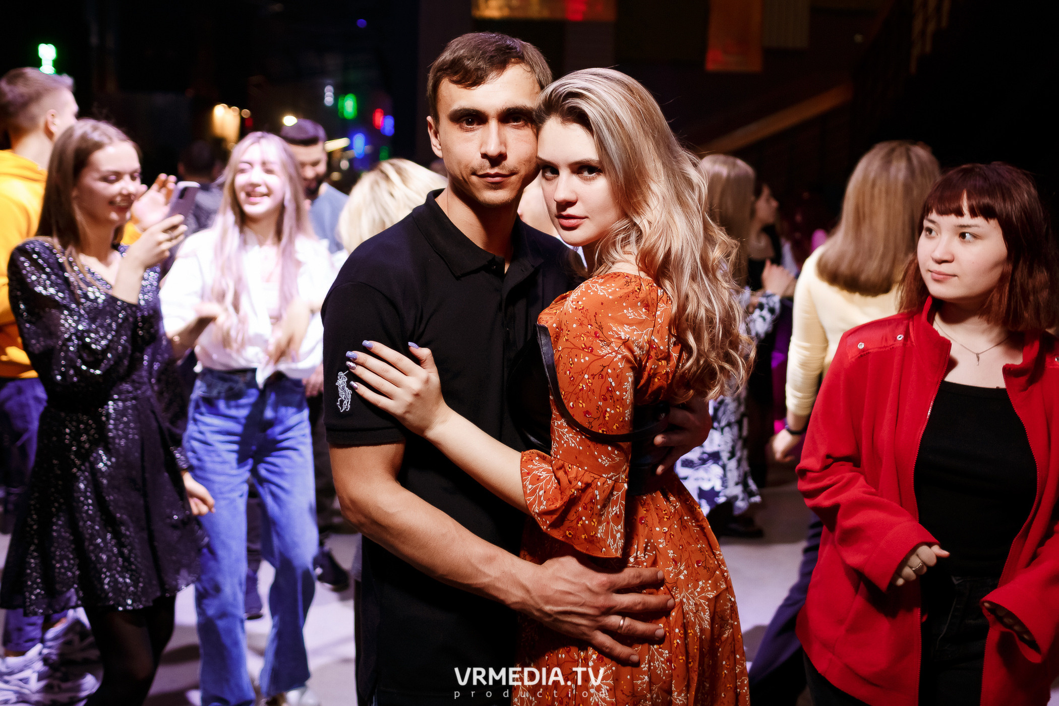 Выходные в баре «DOSKI»