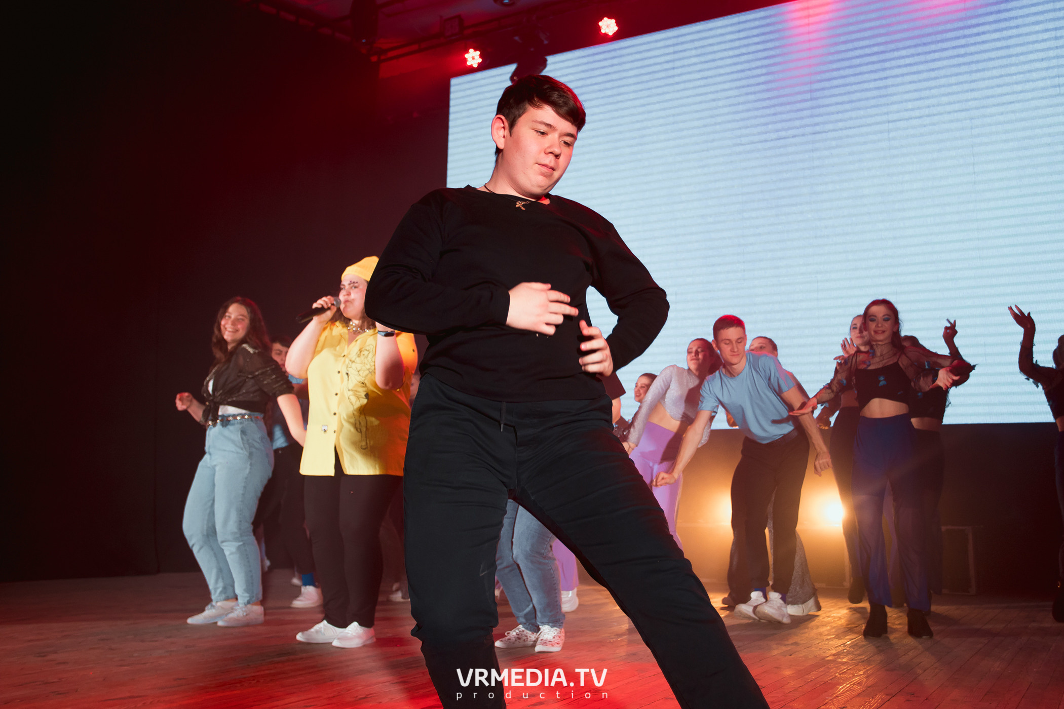 Гала-концерт фестиваля первокурсников «Давай Знакомиться» в КемГМУ