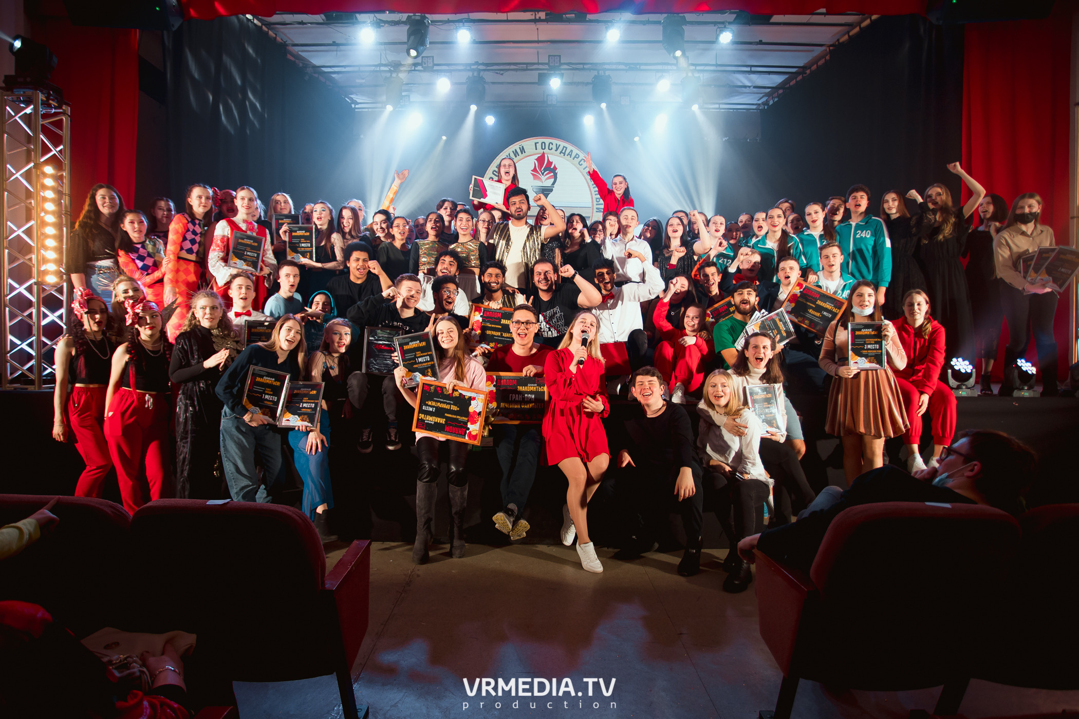 Гала-концерт фестиваля первокурсников «Давай Знакомиться» в КемГМУ