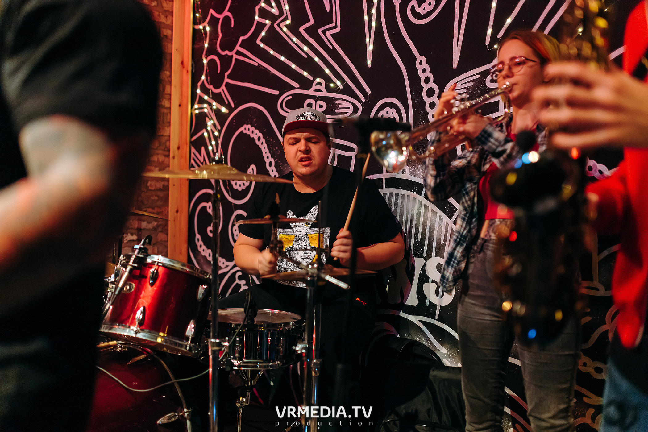 Happy birthday бар «Jawsspot»