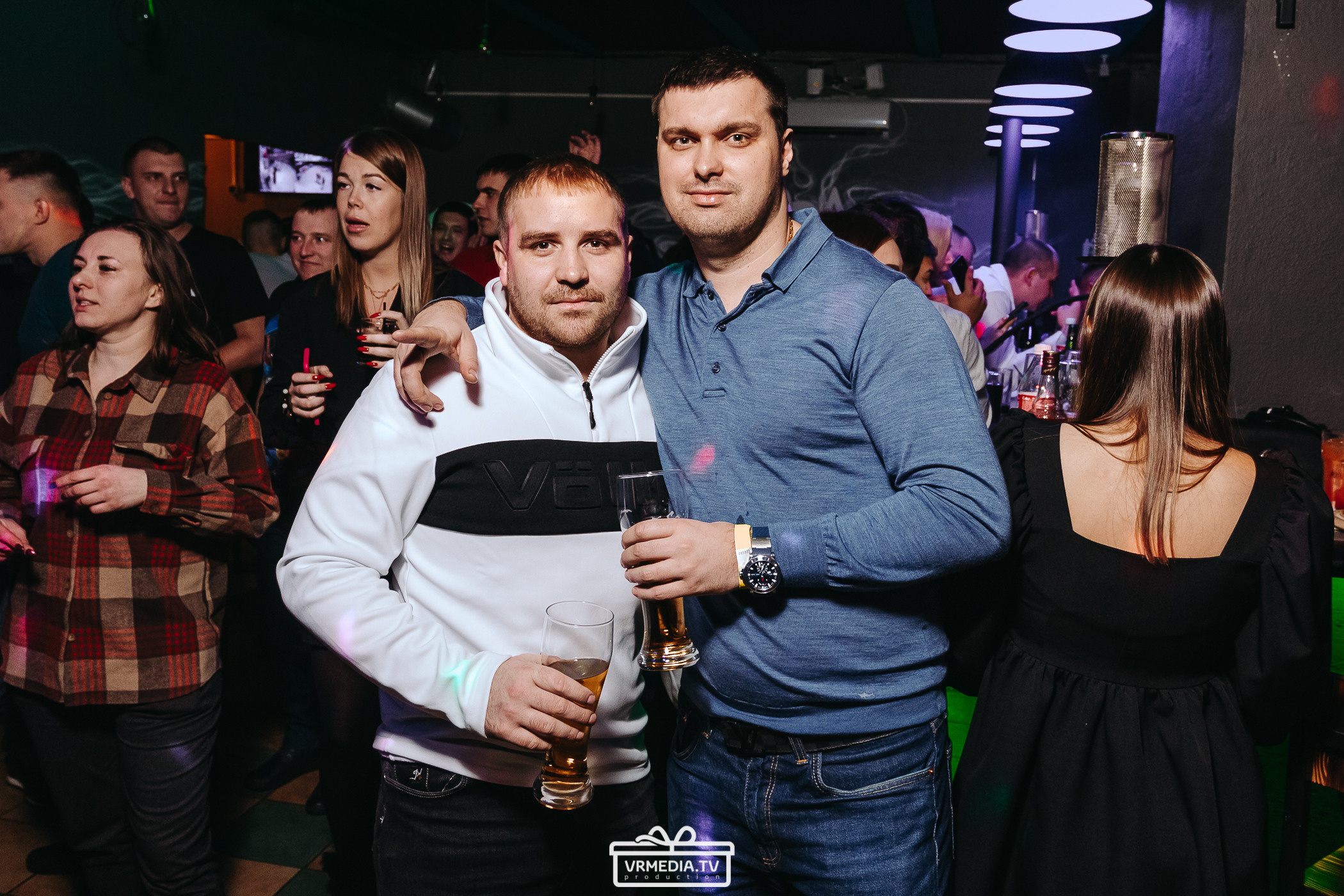 Новогодняя вечеринка в баре «BORODA»