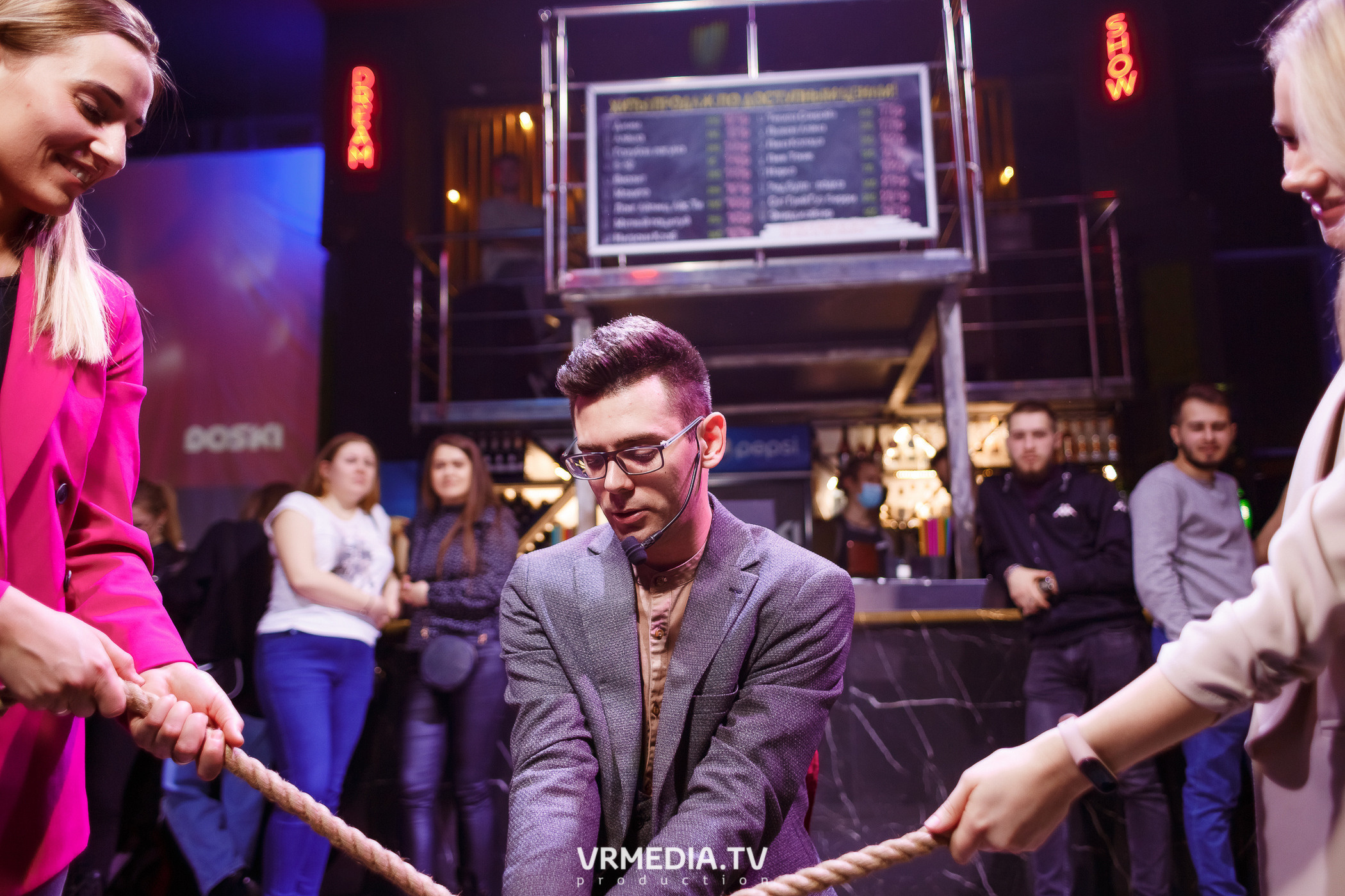 Выходные в баре «DOSKI»