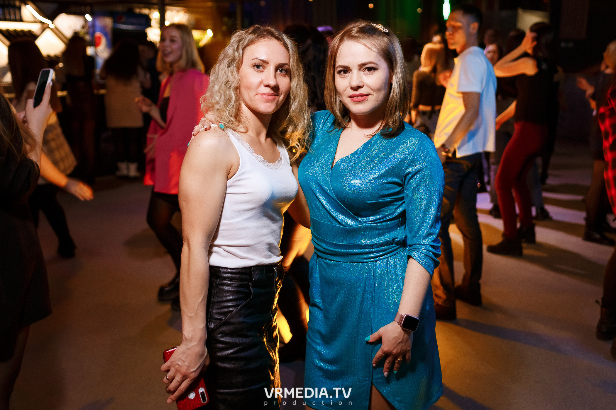 Выходные в баре «DOSKI»