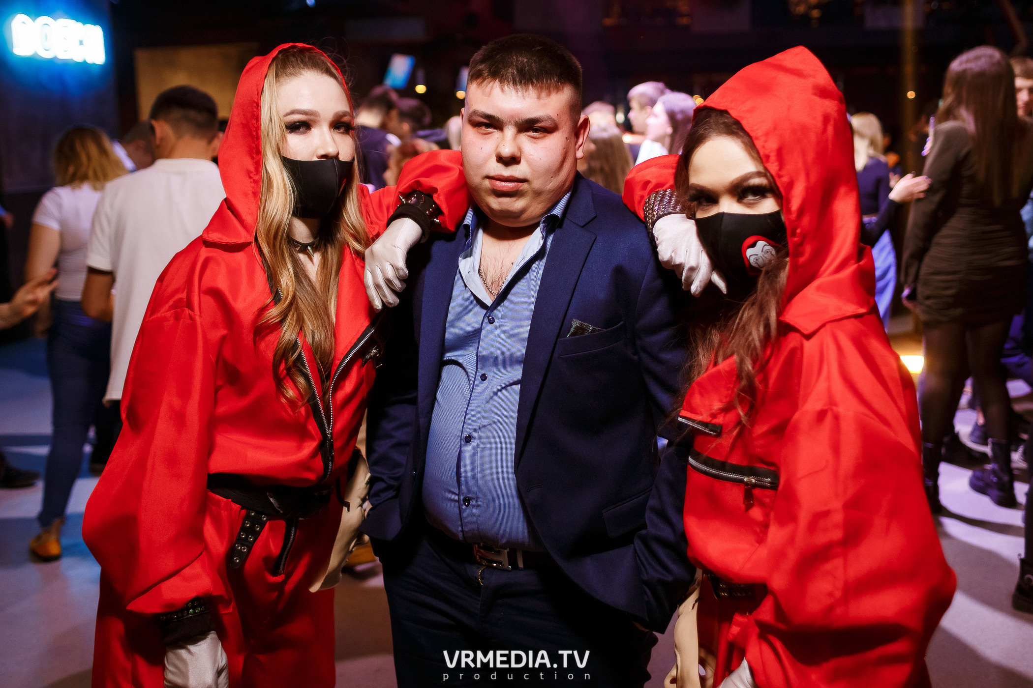 Выходные в баре «DOSKI»