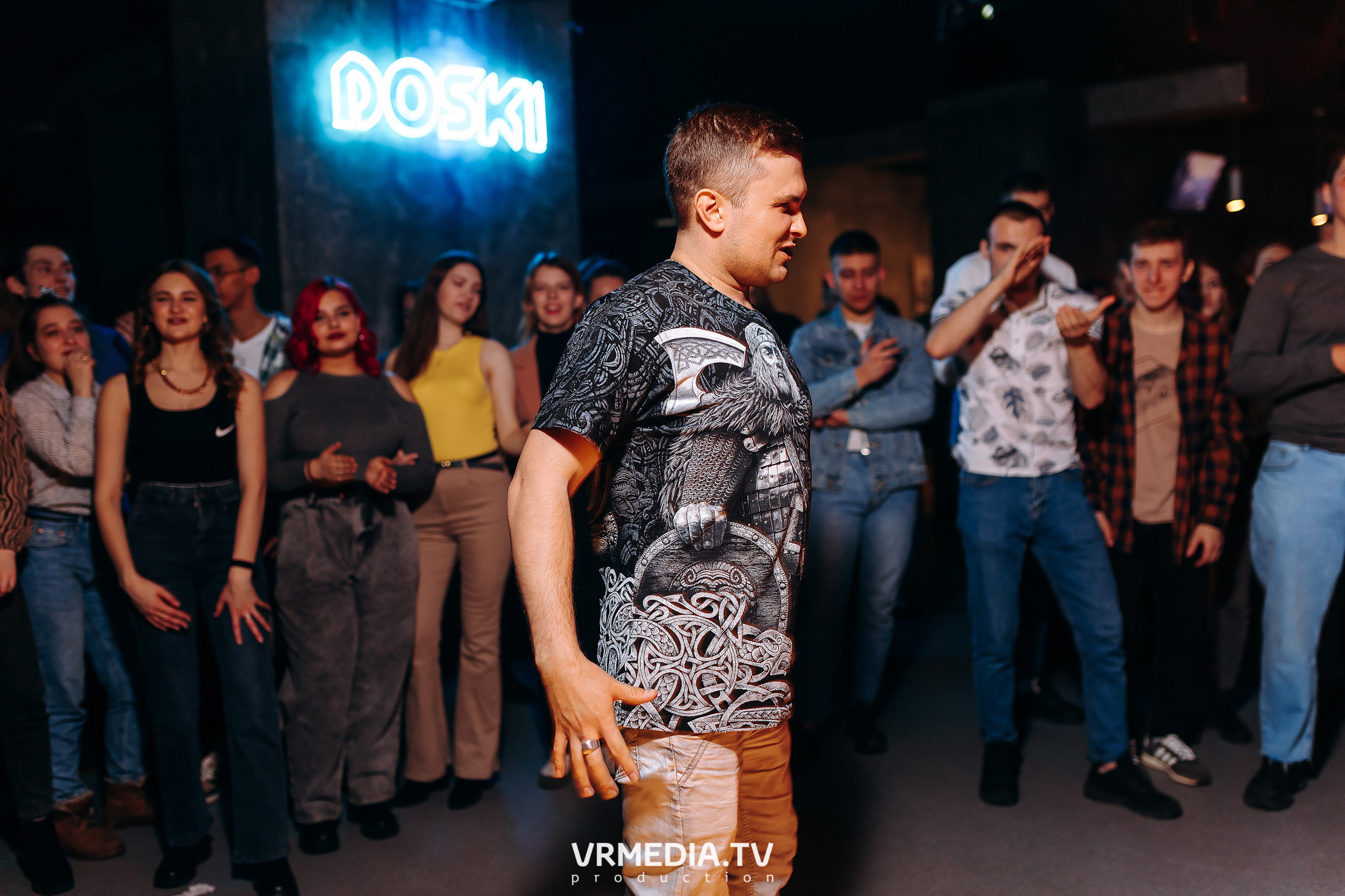 Выходные в баре «DOSKI»