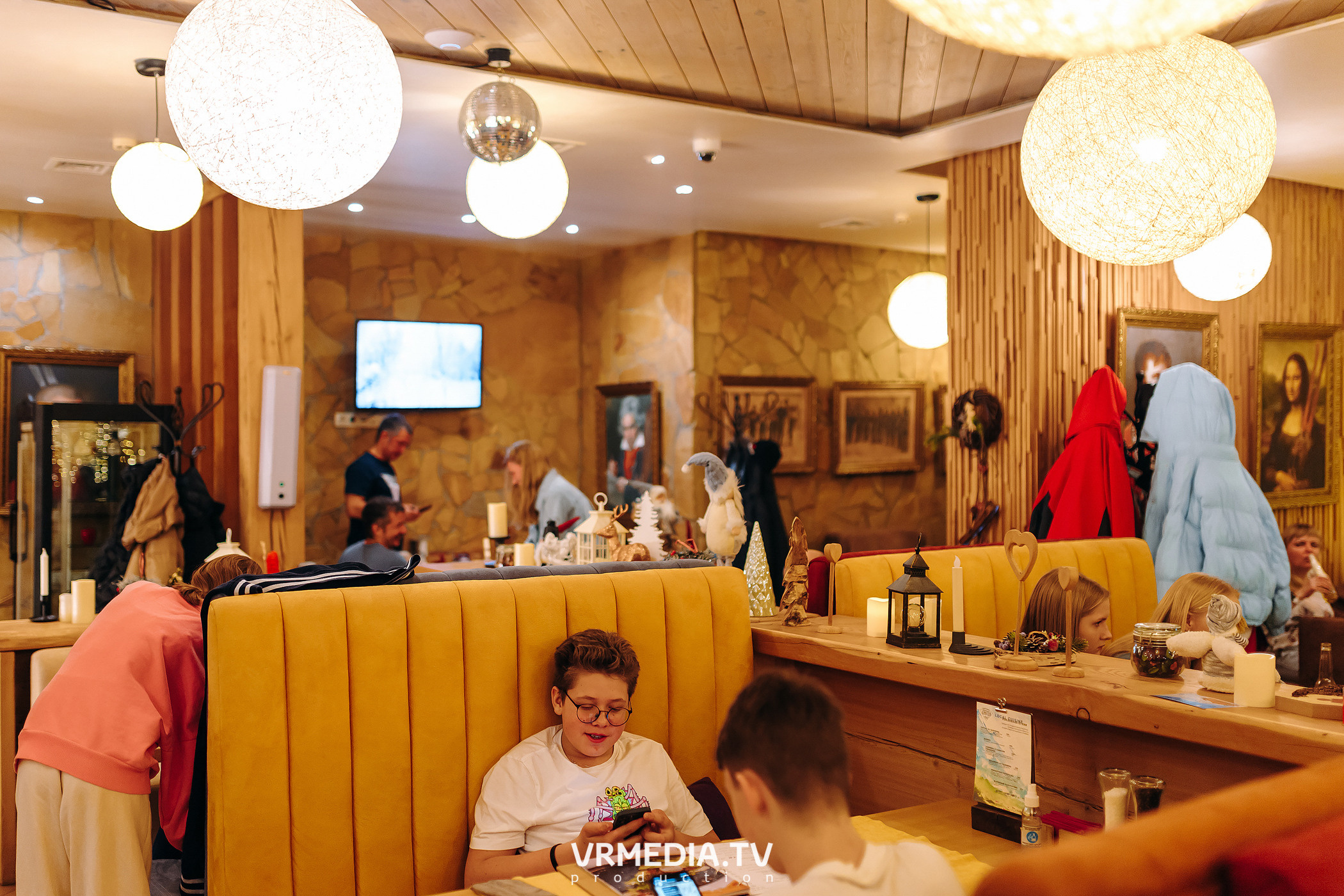 Международный женский день в «Alpen Club»