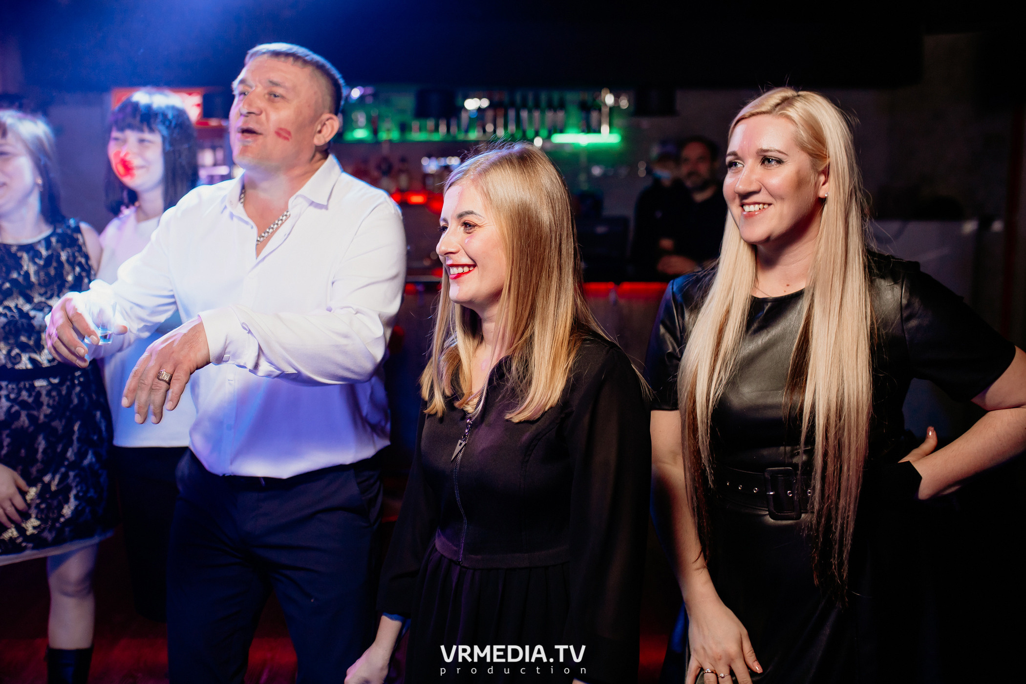 Международный женский день в караоке «Chicago»