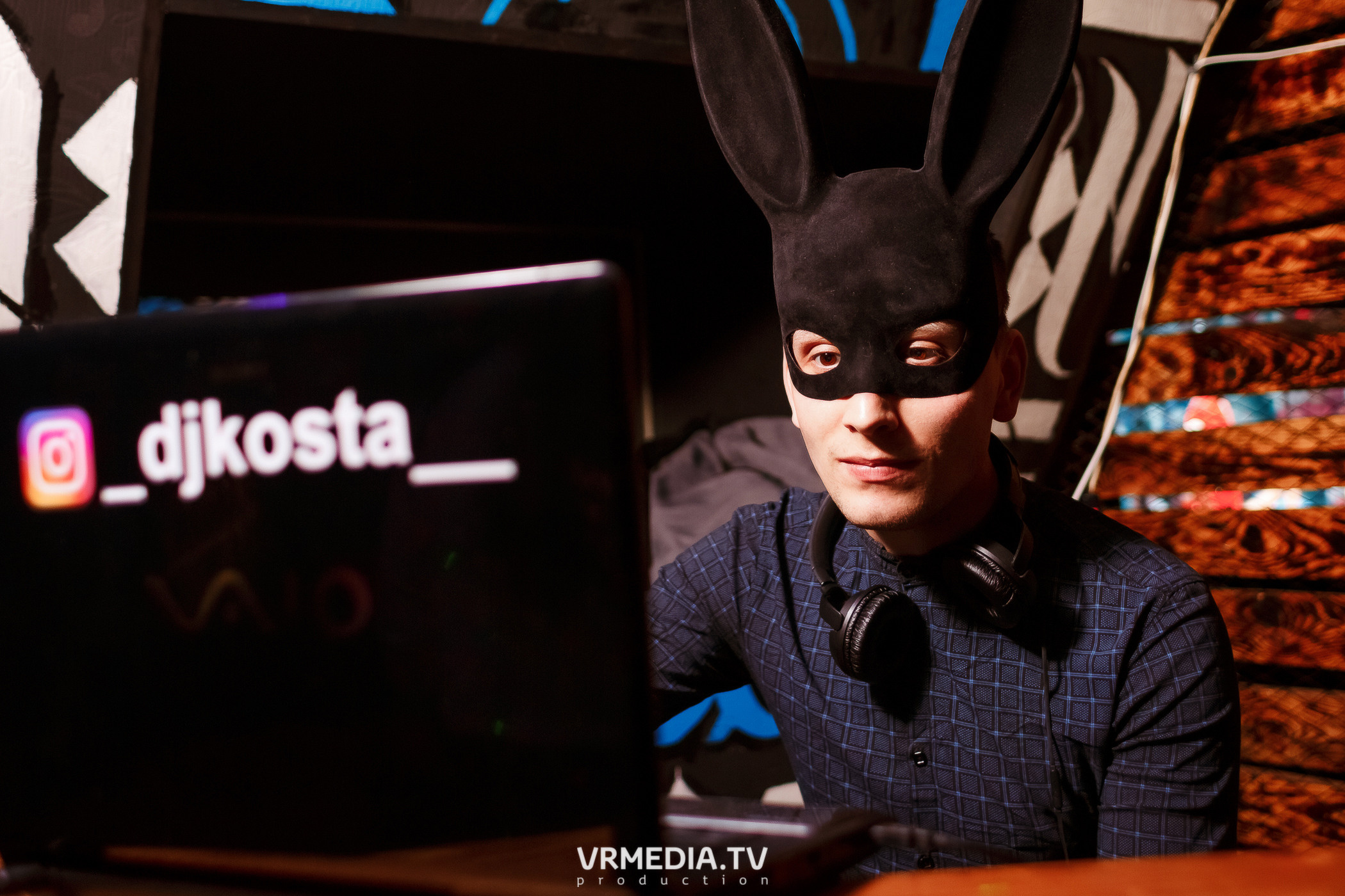 Выходные в баре «Глотай»