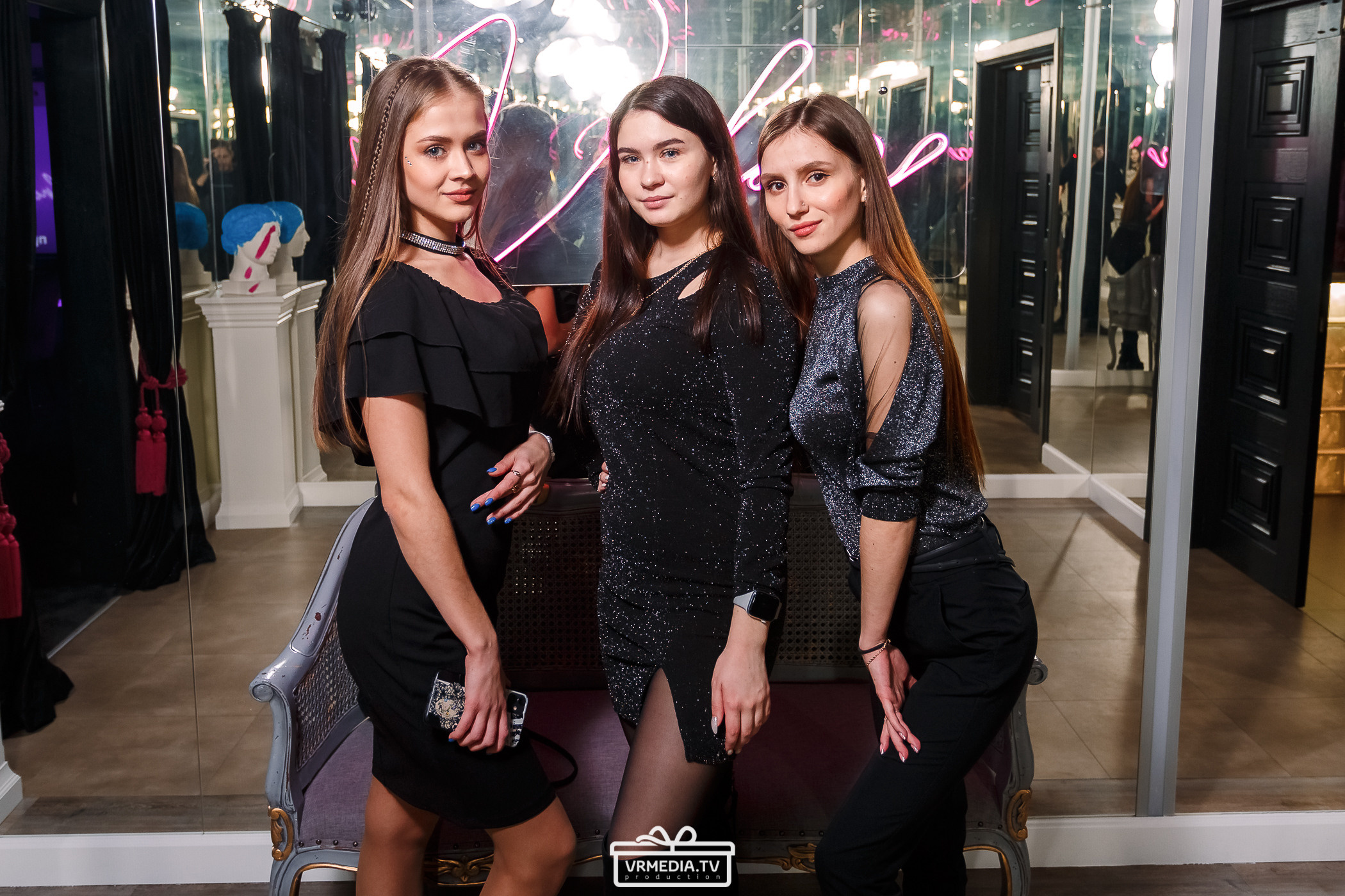 Merry Christmas в караоке-баре «Volna»