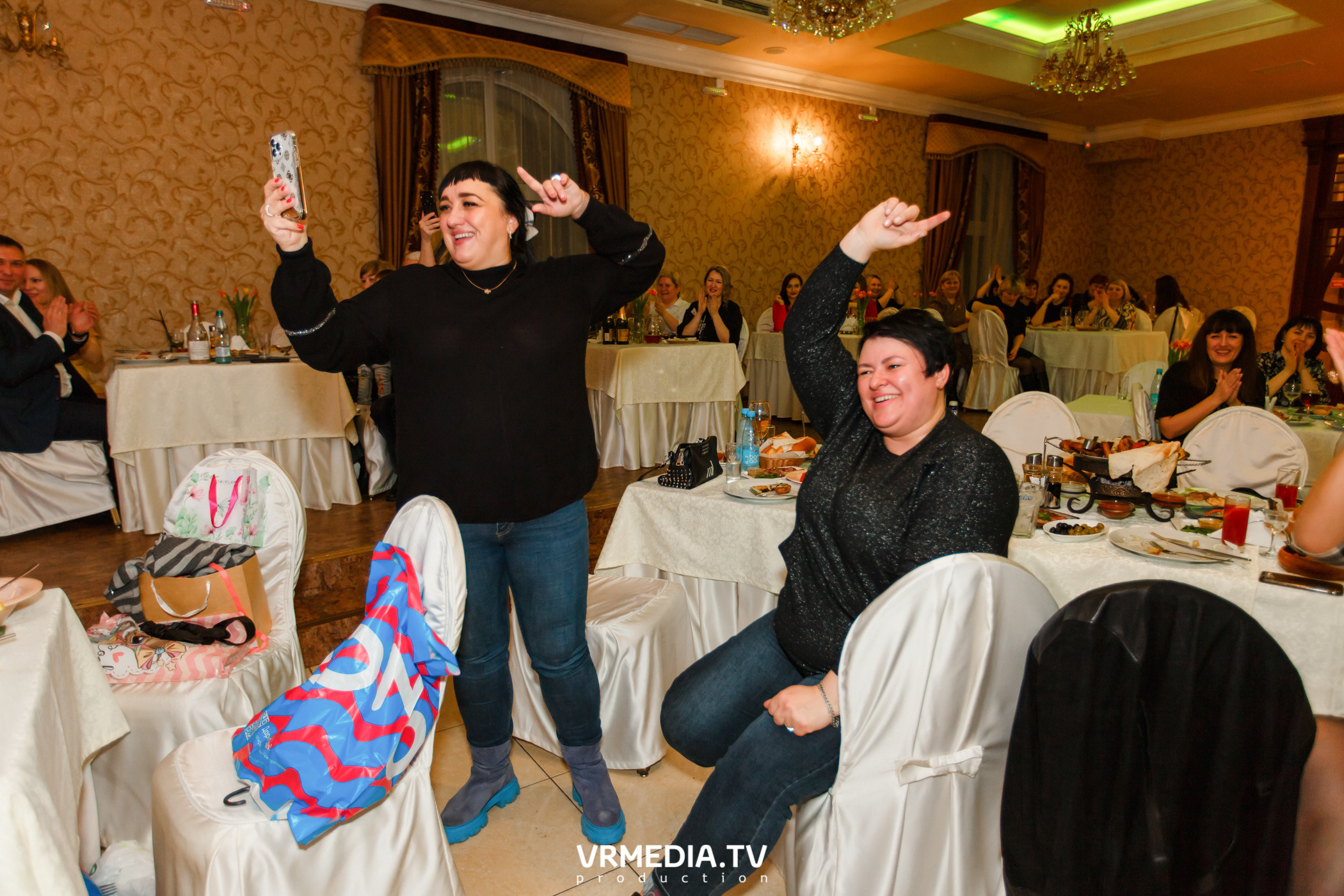 Международный женский день в ресторане «Лазурный Берег»