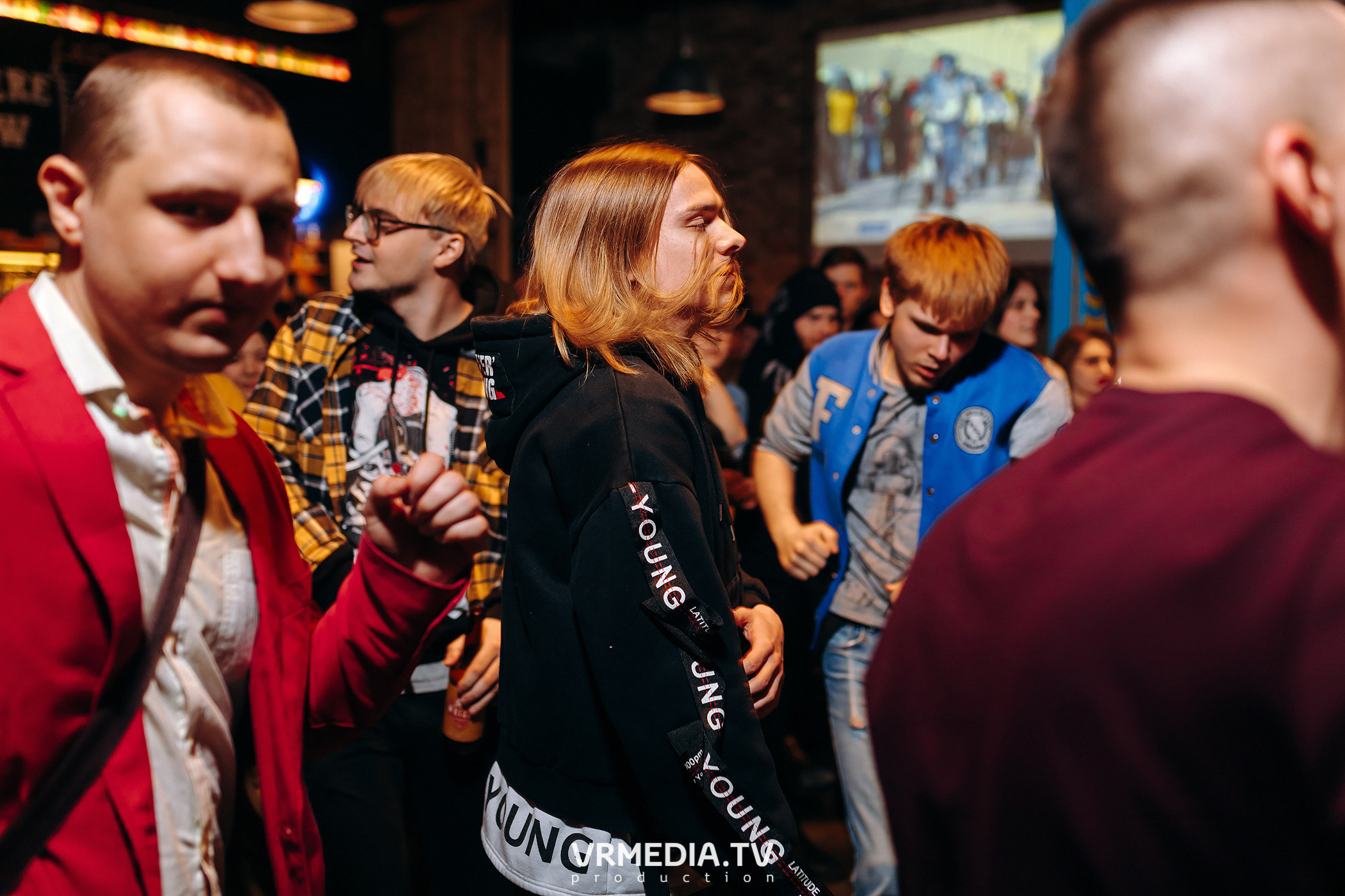 Happy birthday бар «Jawsspot»