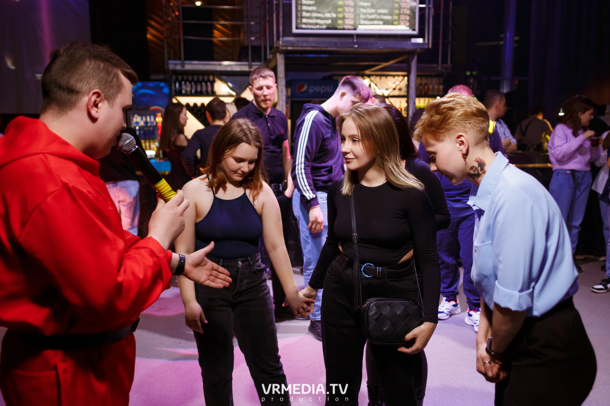 Выходные в баре «DOSKI»