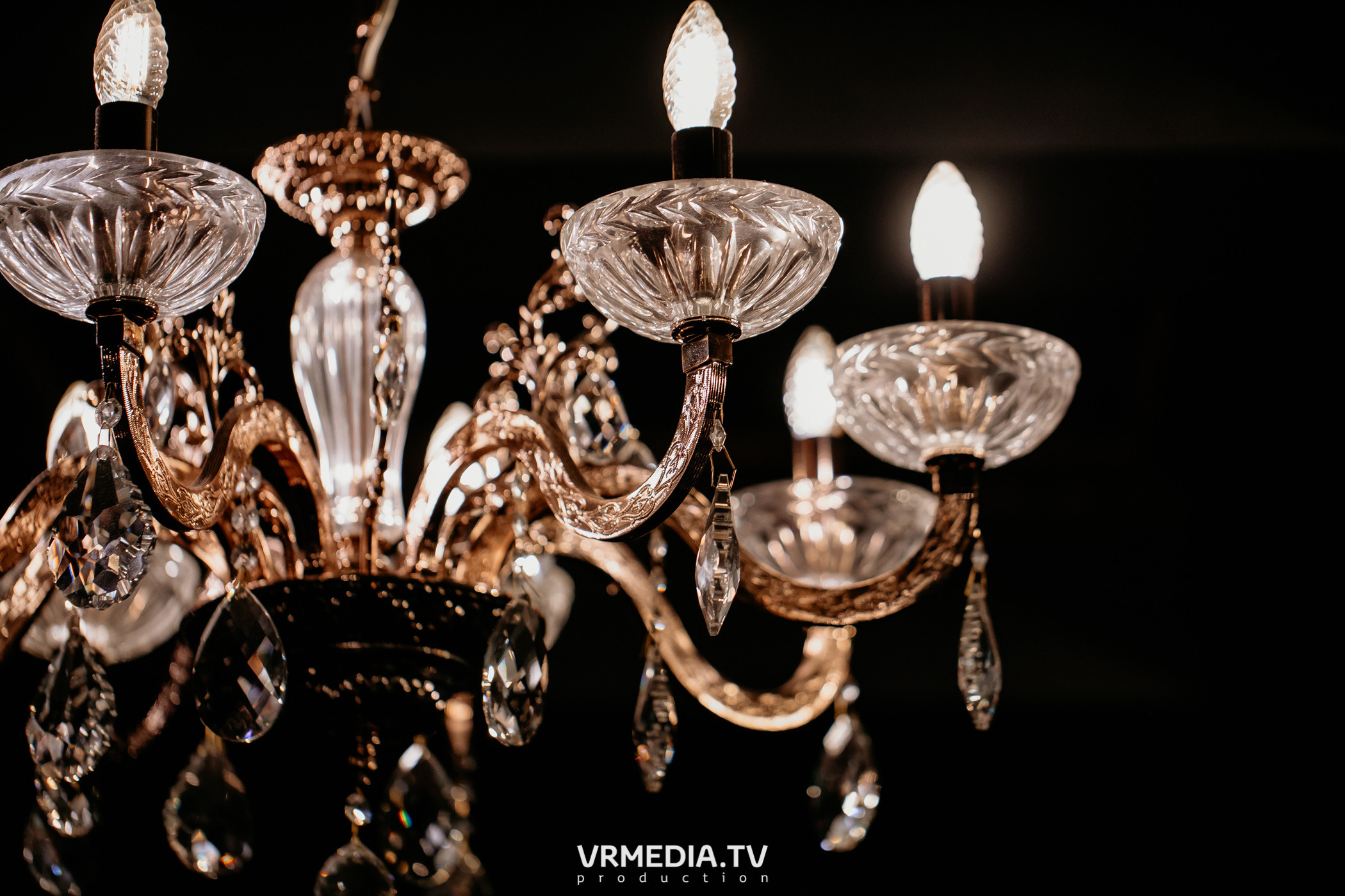 Международный женский день в караоке-баре «Volna»