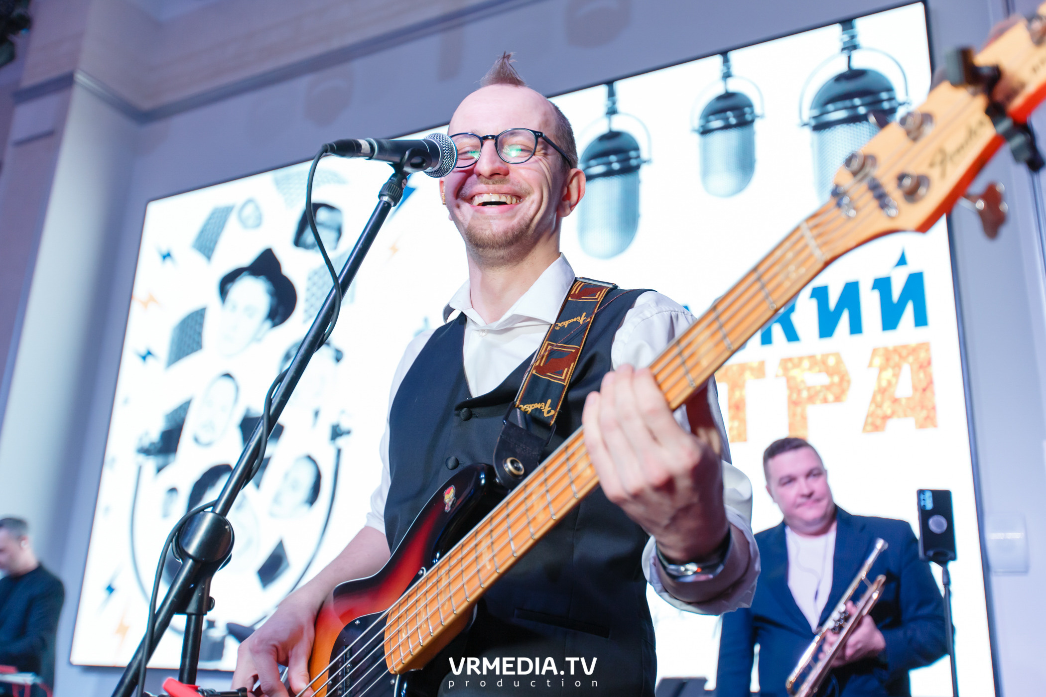 Международный женский день в ресторане «Paradise»