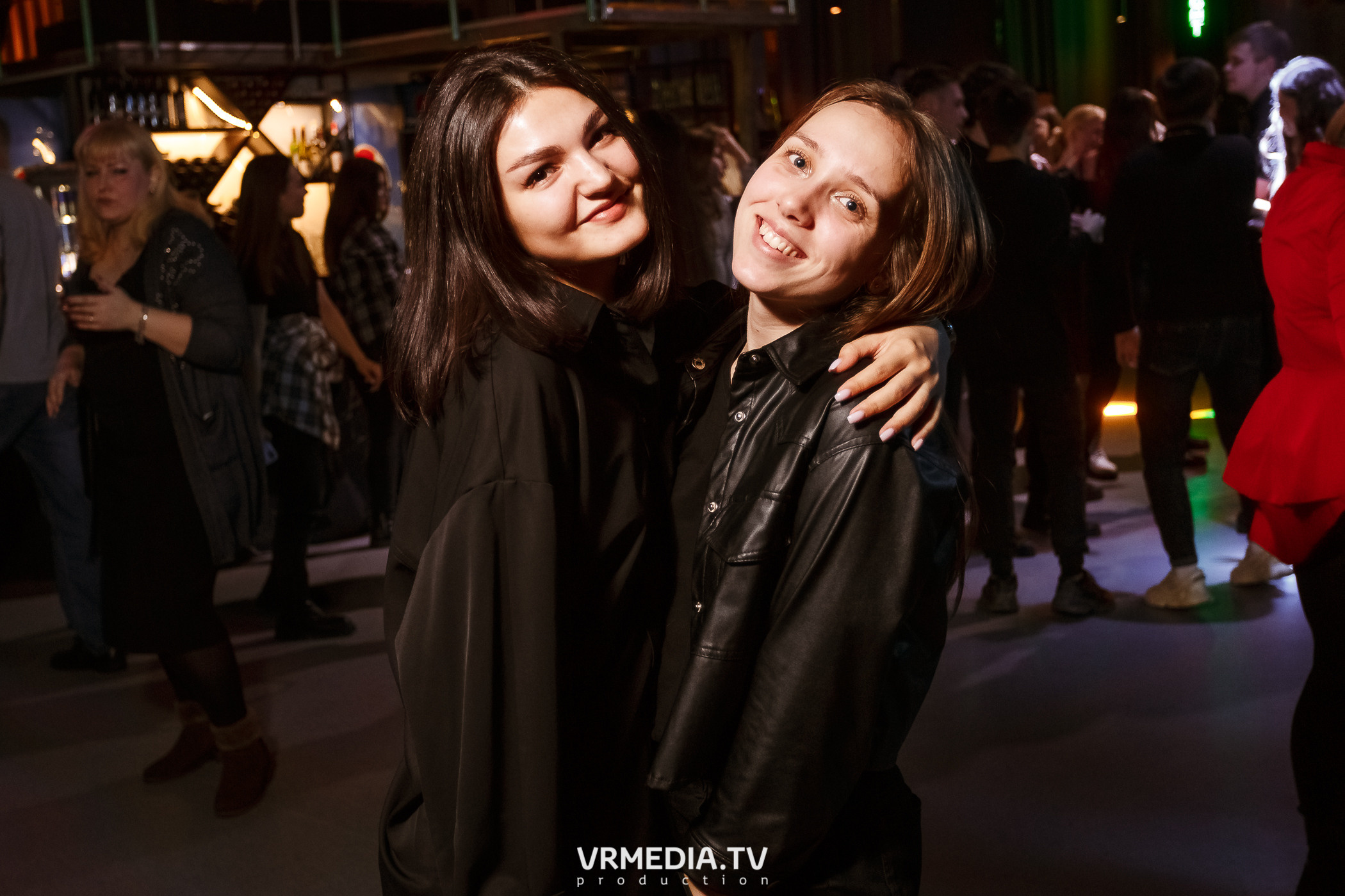 Выходные в баре «DOSKI»