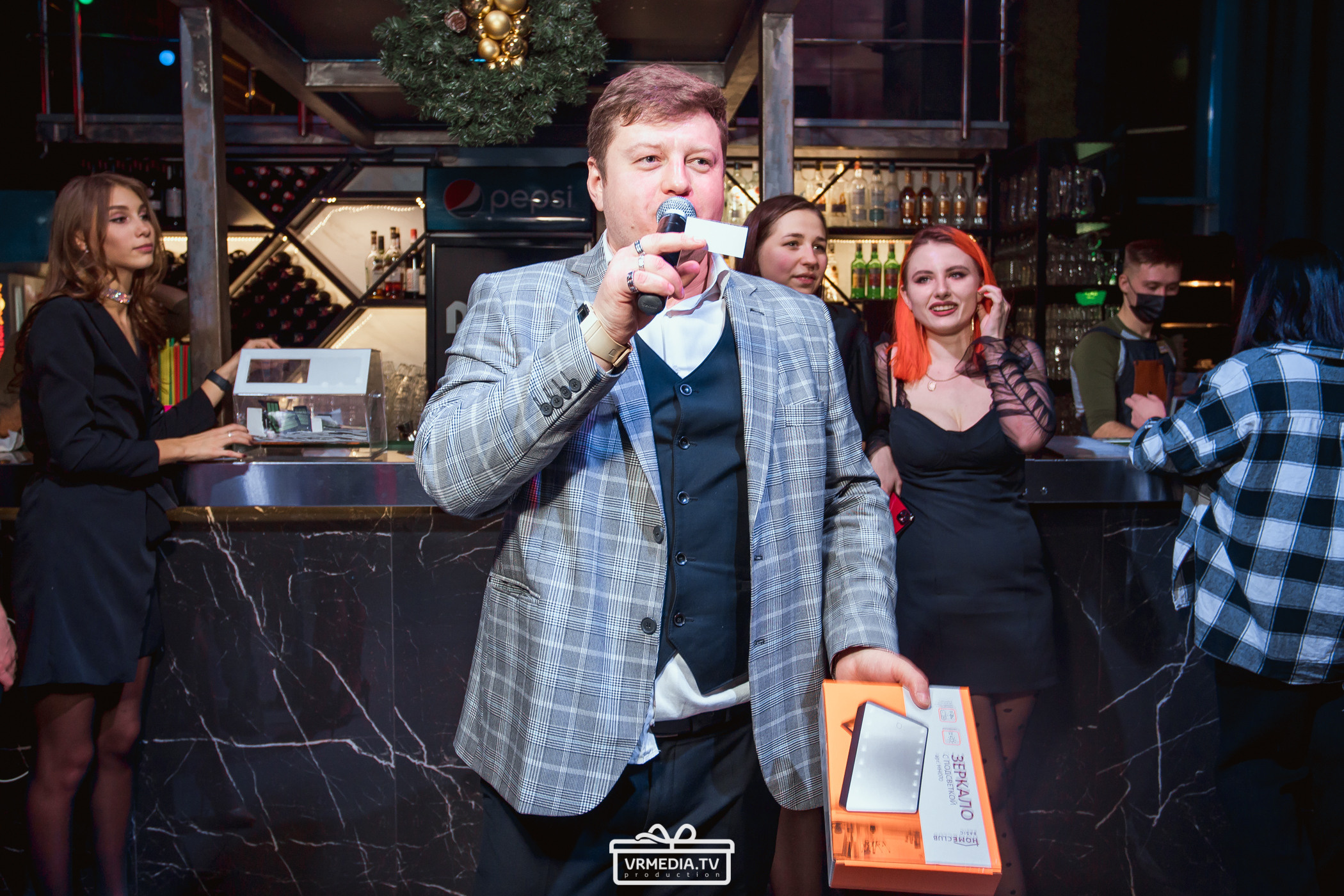 Новогодняя ночь в баре «DOSKI»