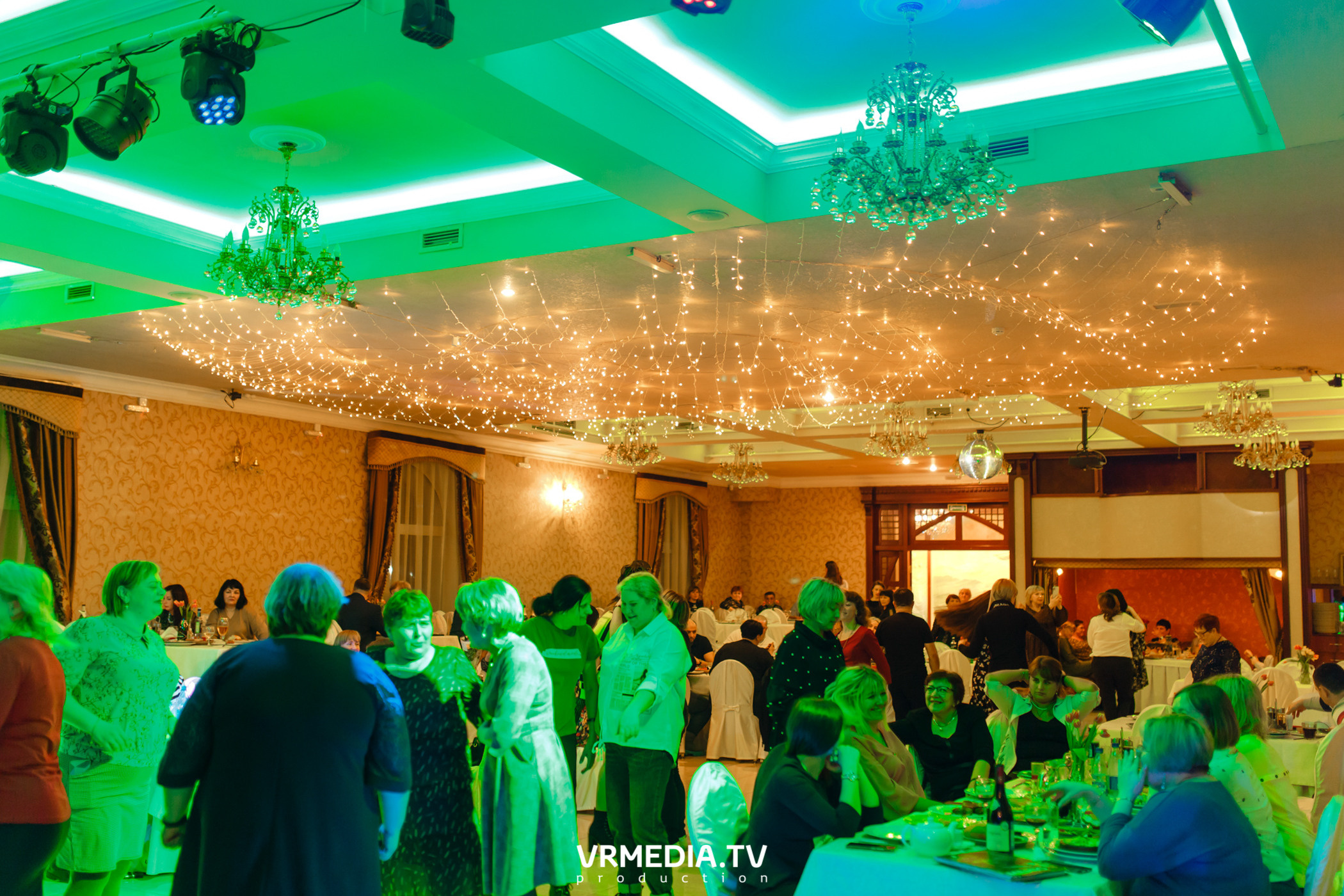 Международный женский день в ресторане «Лазурный Берег»