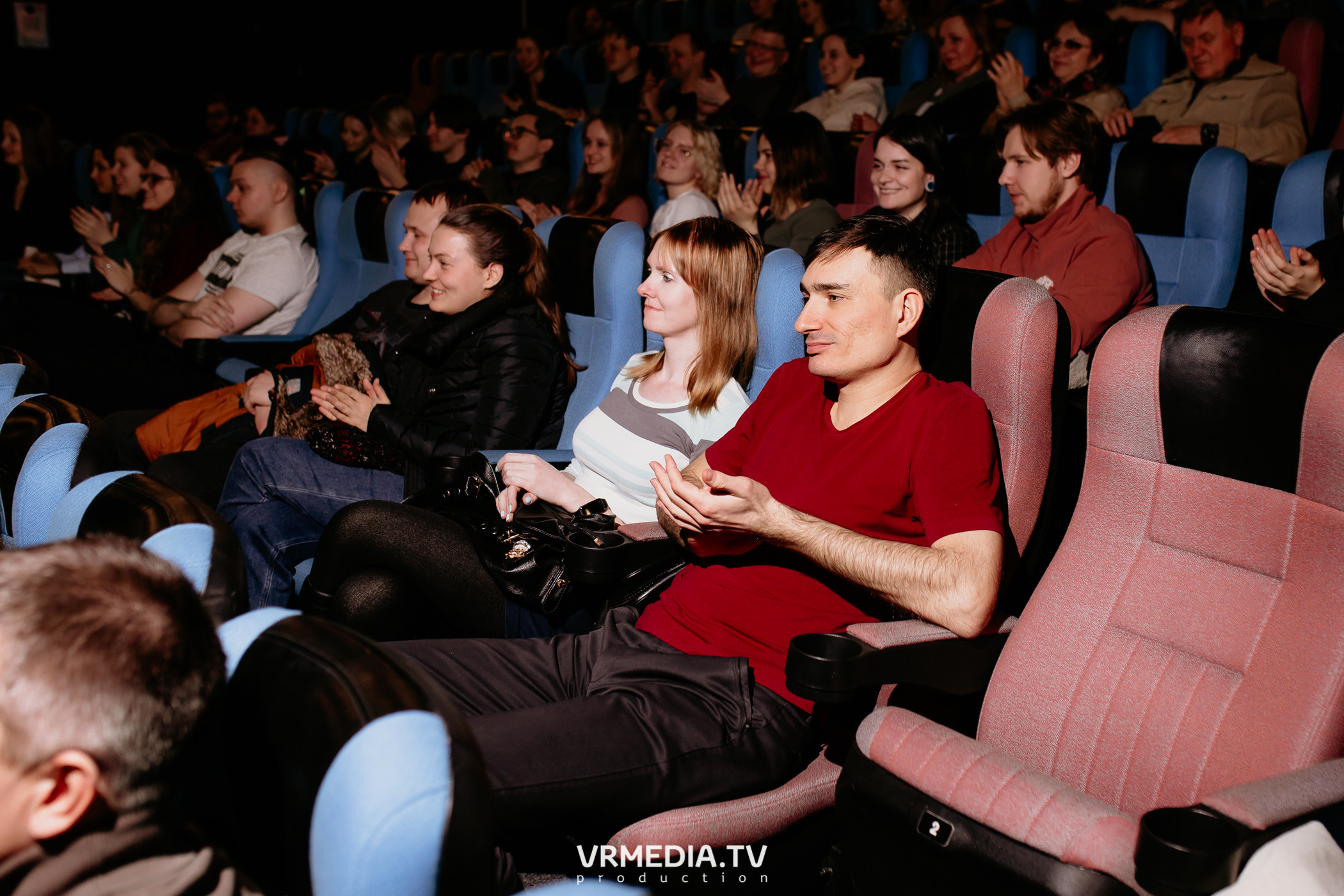 Премьера кемеровского художественного фильма «Чёрное эхо» в кинотеатре