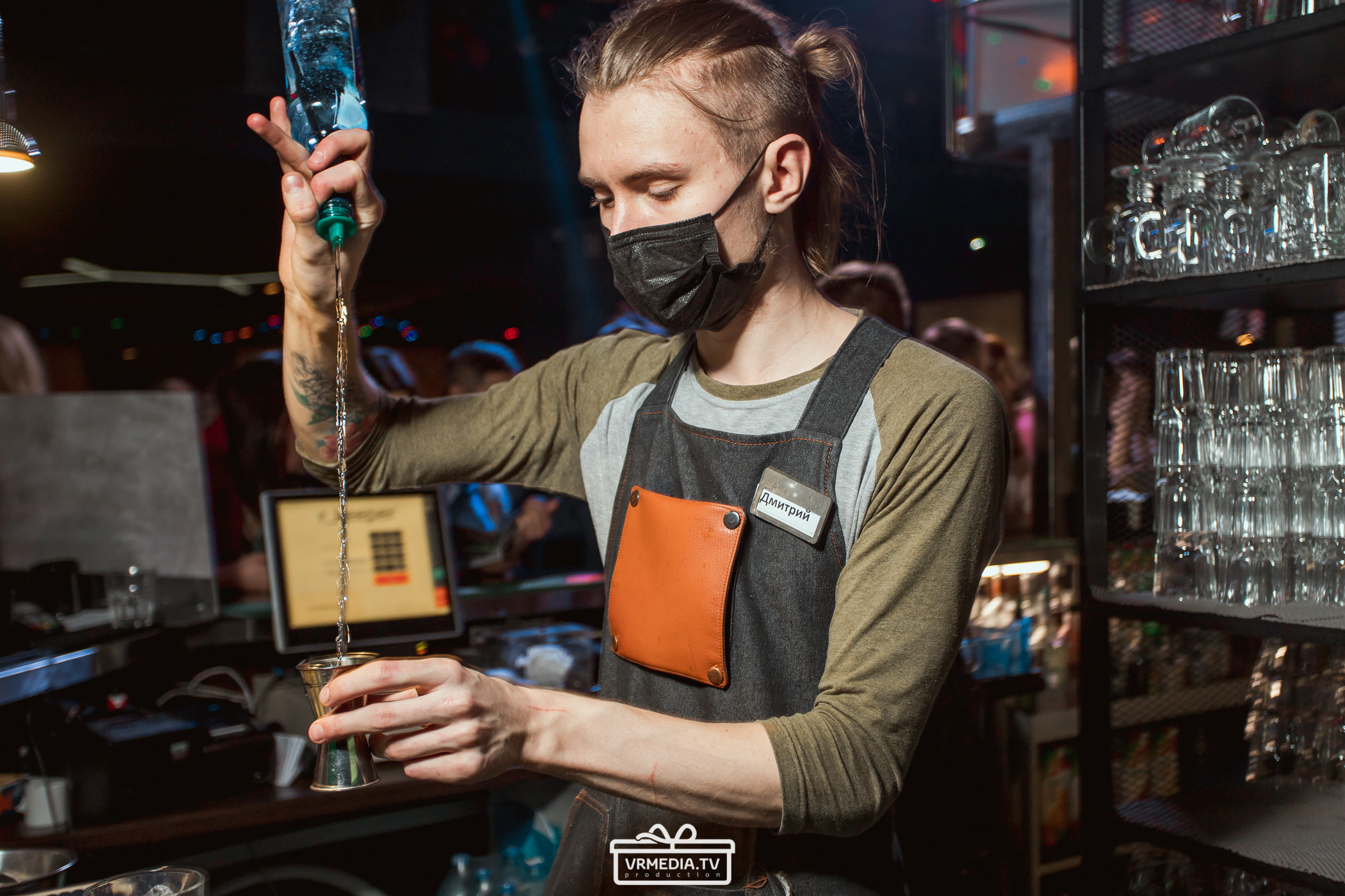 Новогодний вечер в баре «DOSKI»