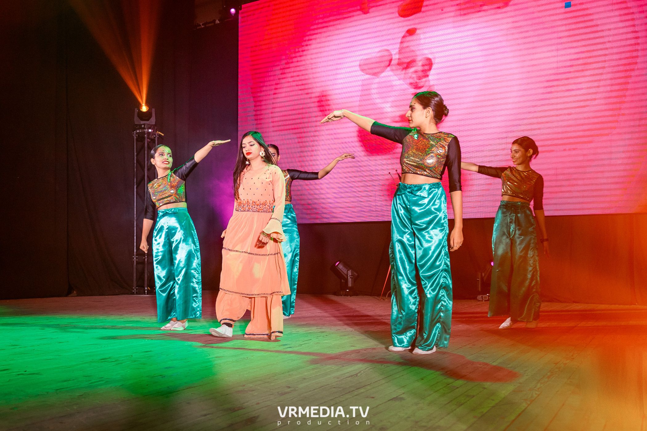 «Давай Знакомиться» в КемГМУ. International students