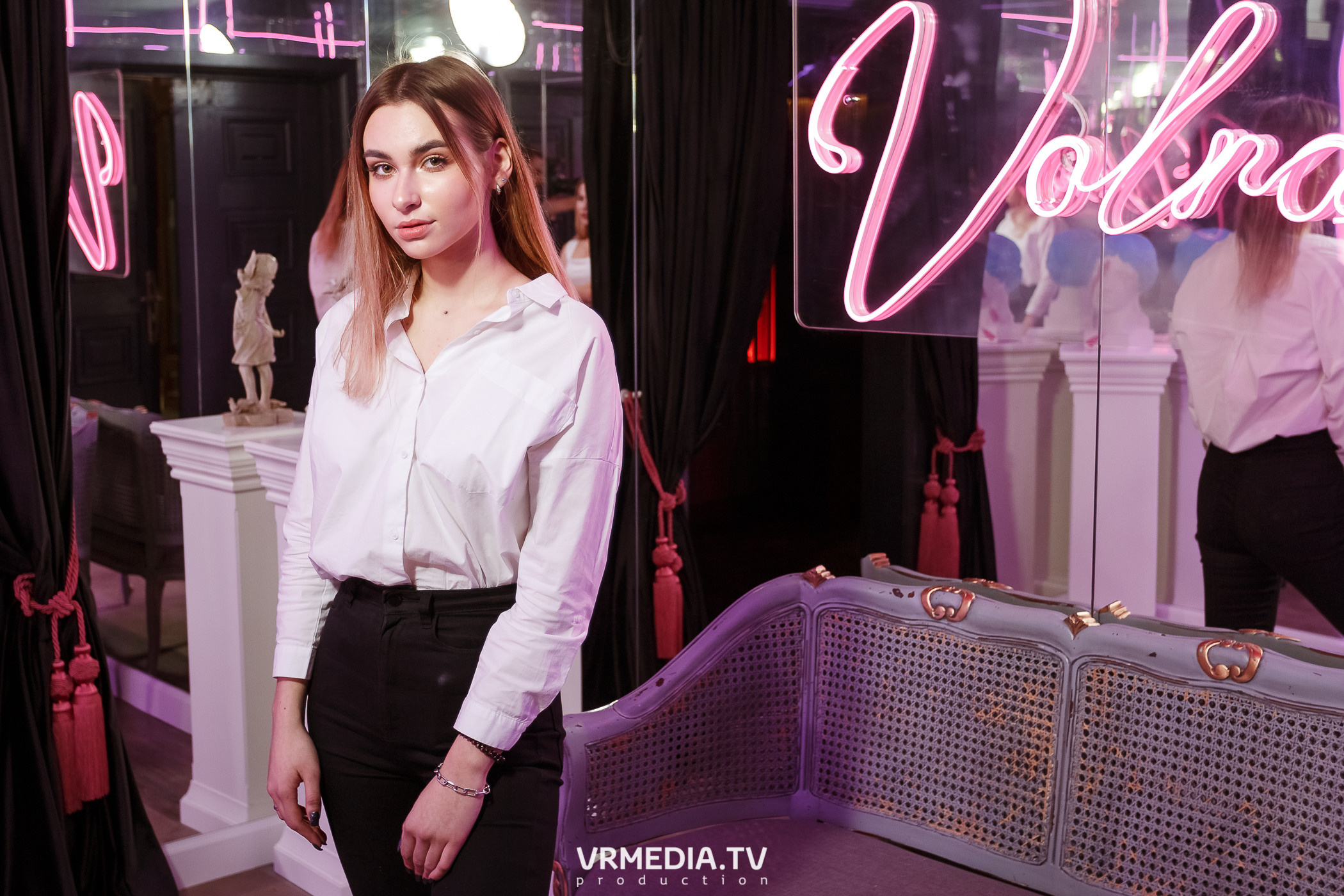 Выходные в караоке-баре «Volna»