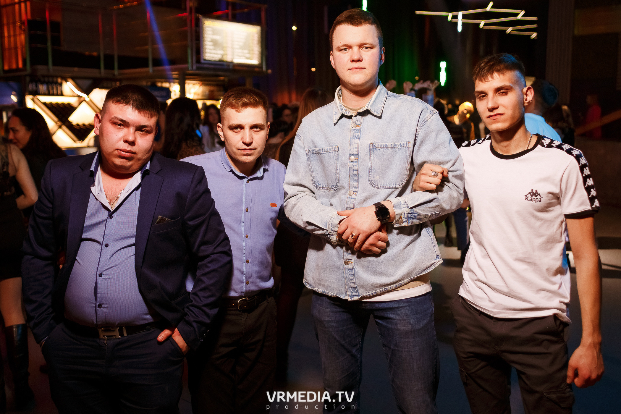 Выходные в баре «DOSKI»