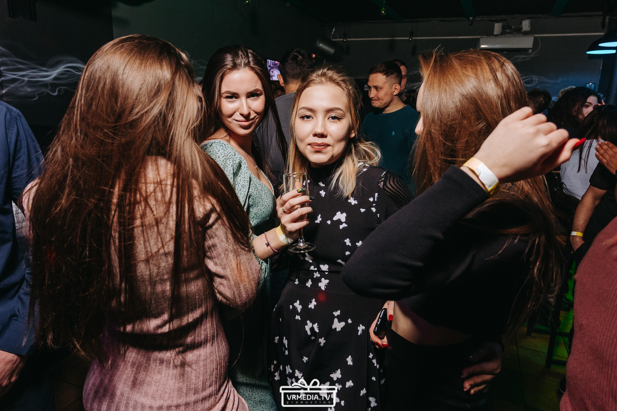 Новогодняя вечеринка в баре «BORODA»