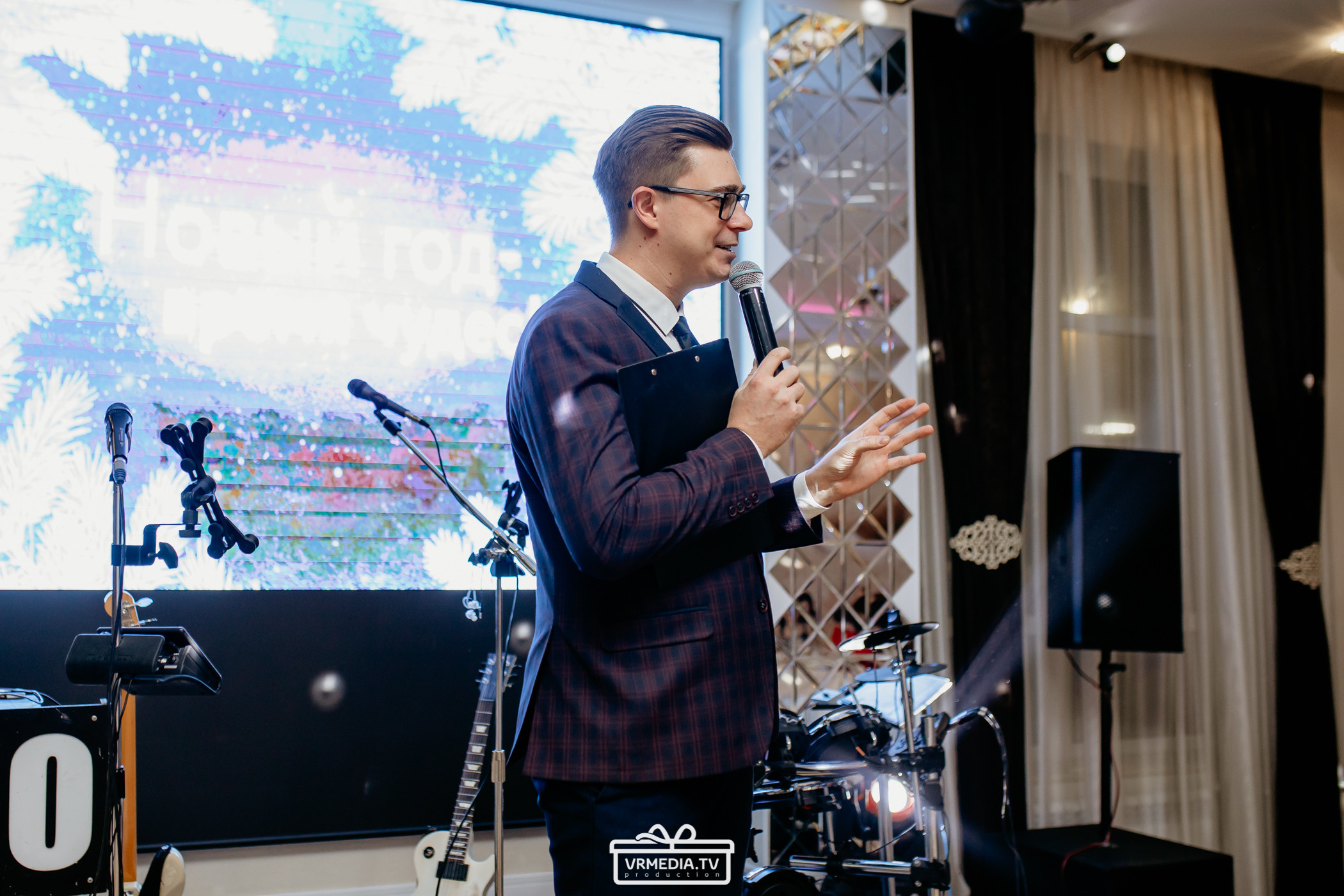 Новый год в ресторане «Love story»