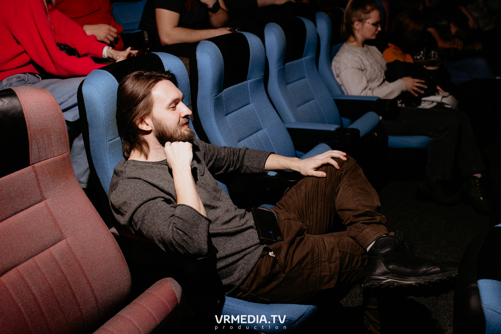 Премьера кемеровского художественного фильма «Чёрное эхо» в кинотеатре