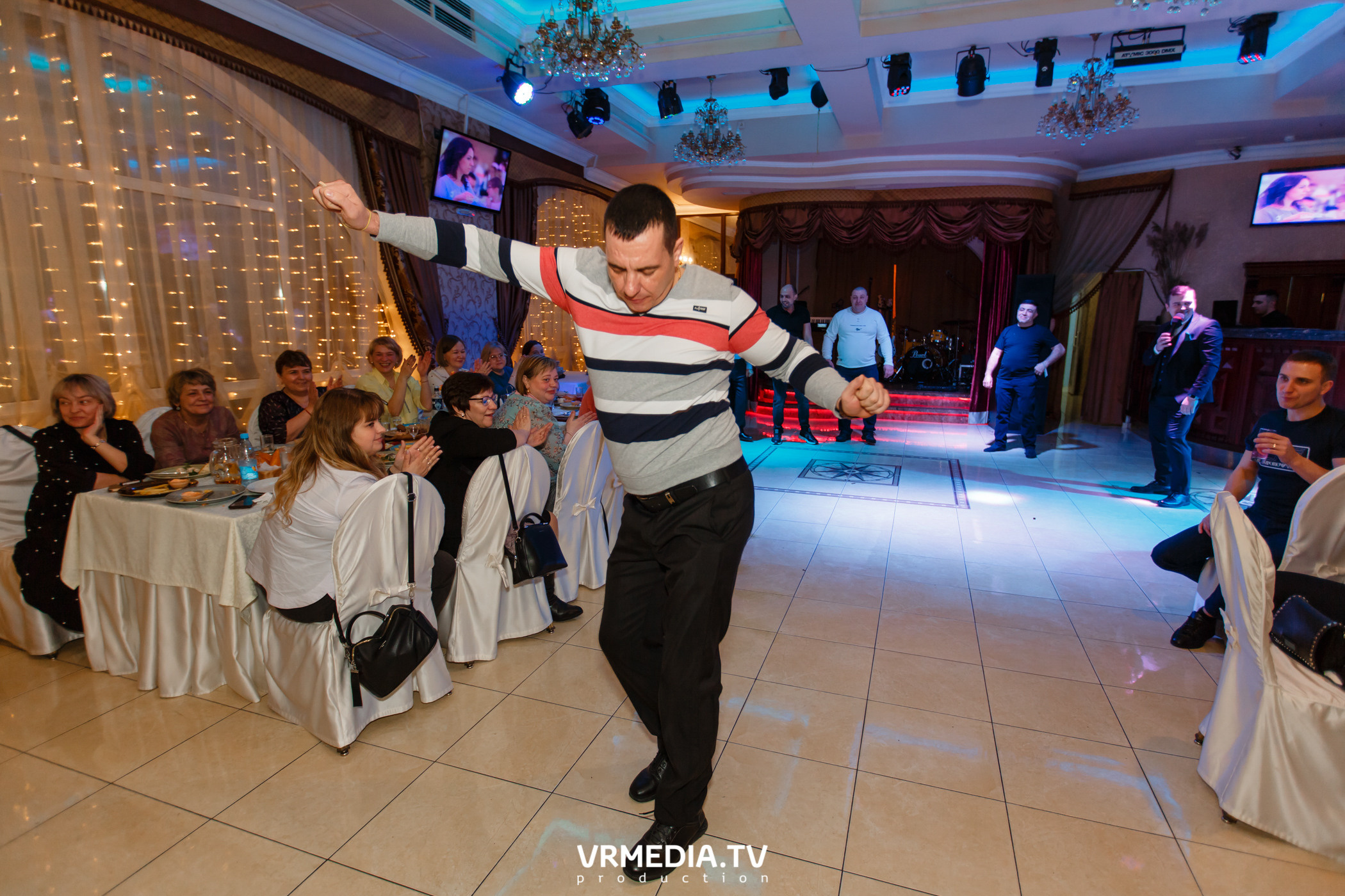 Международный женский день в ресторане «Лазурный Берег»