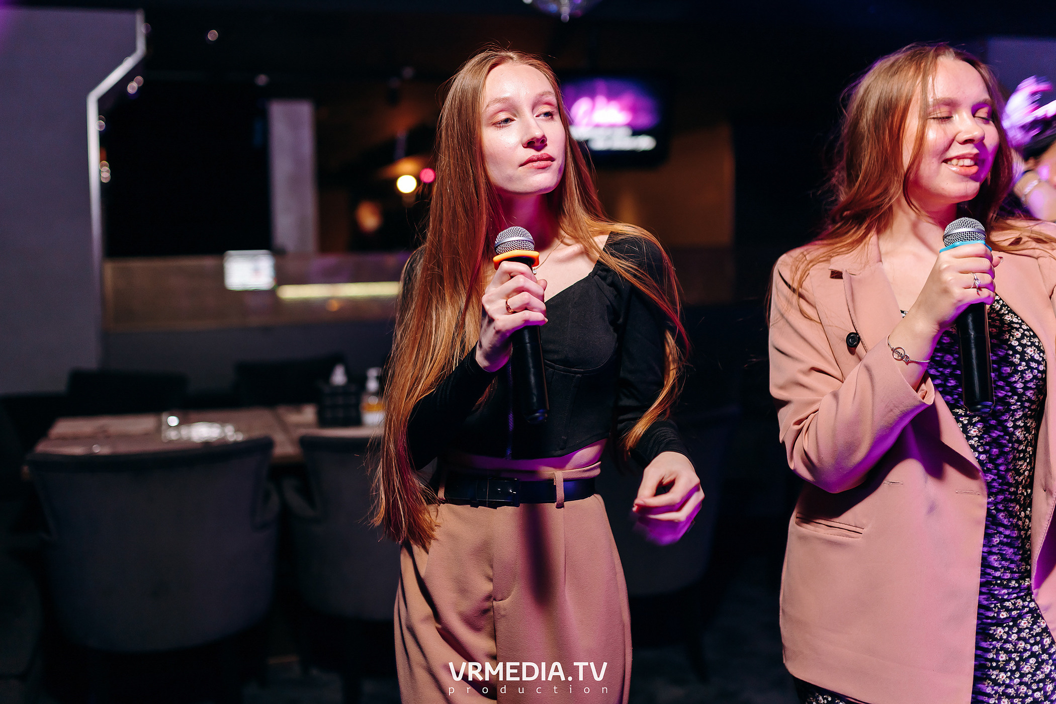 Выходные в караоке-баре «Volna»