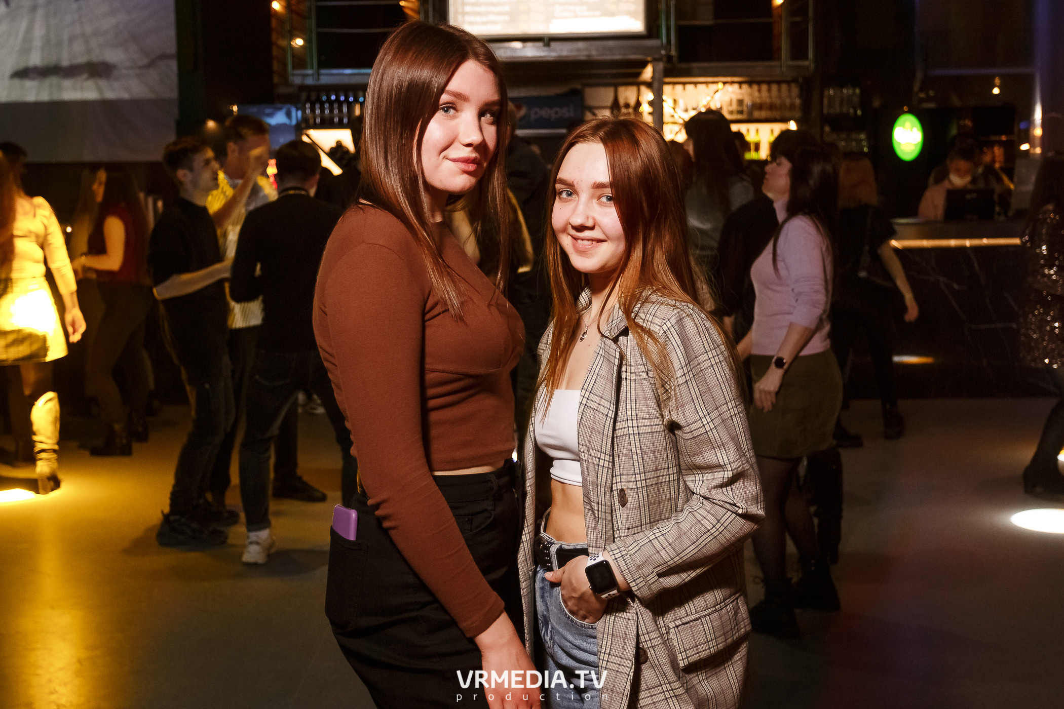 Выходные в баре «DOSKI»