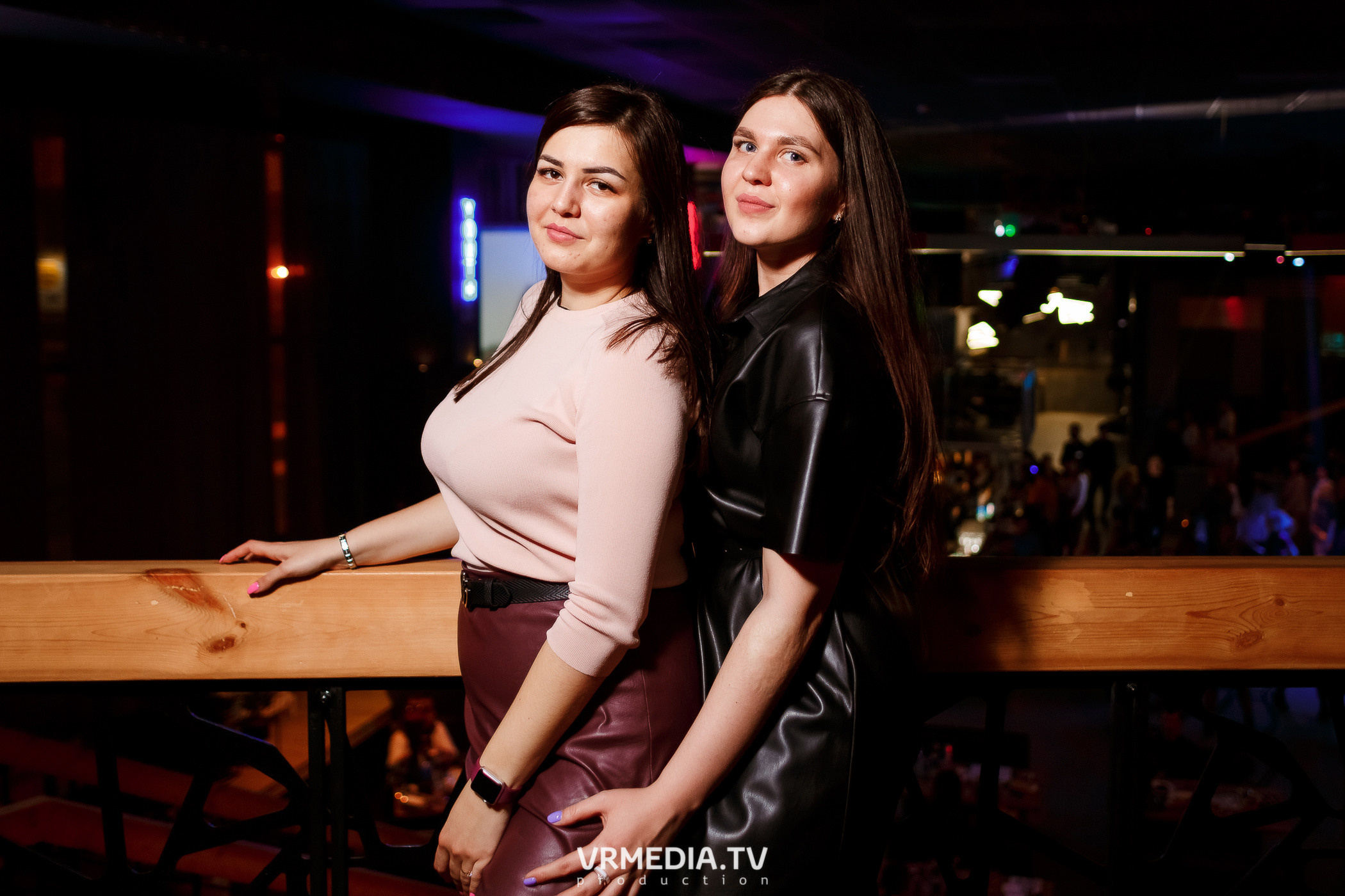 Выходные в баре «DOSKI»