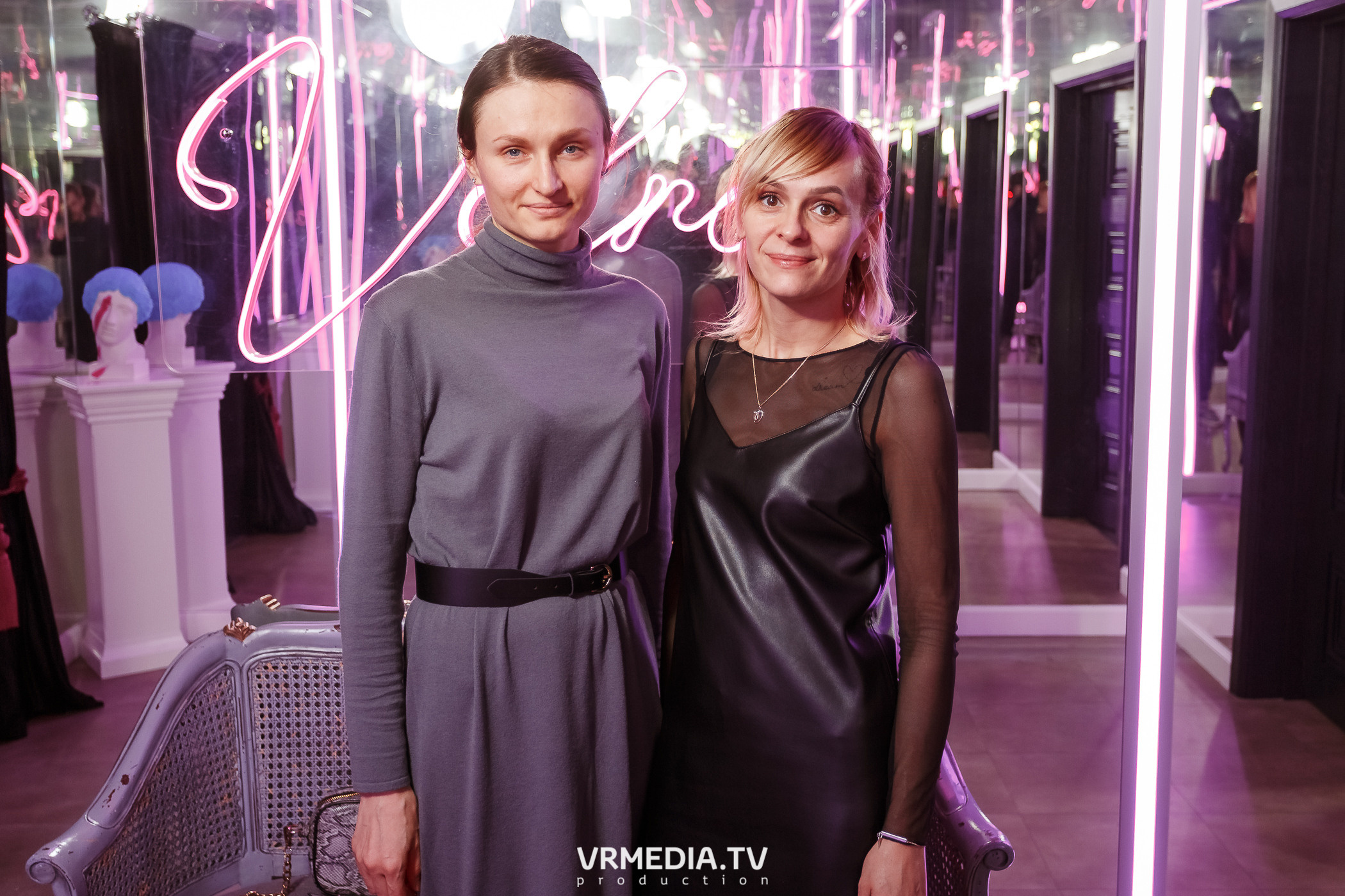 Выходные в караоке-баре «Volna»