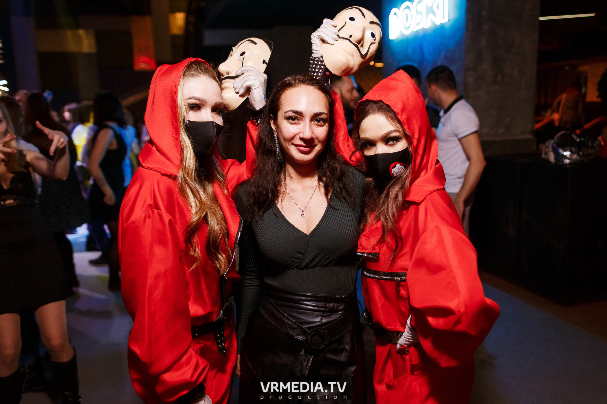 Выходные в баре «DOSKI»