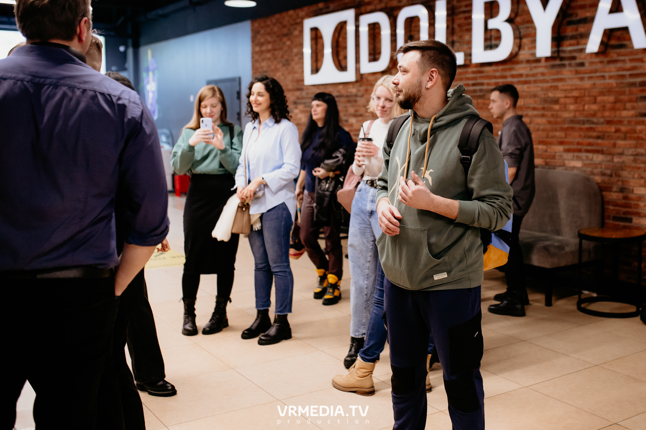 Премьера кемеровского художественного фильма «Чёрное эхо» в кинотеатре