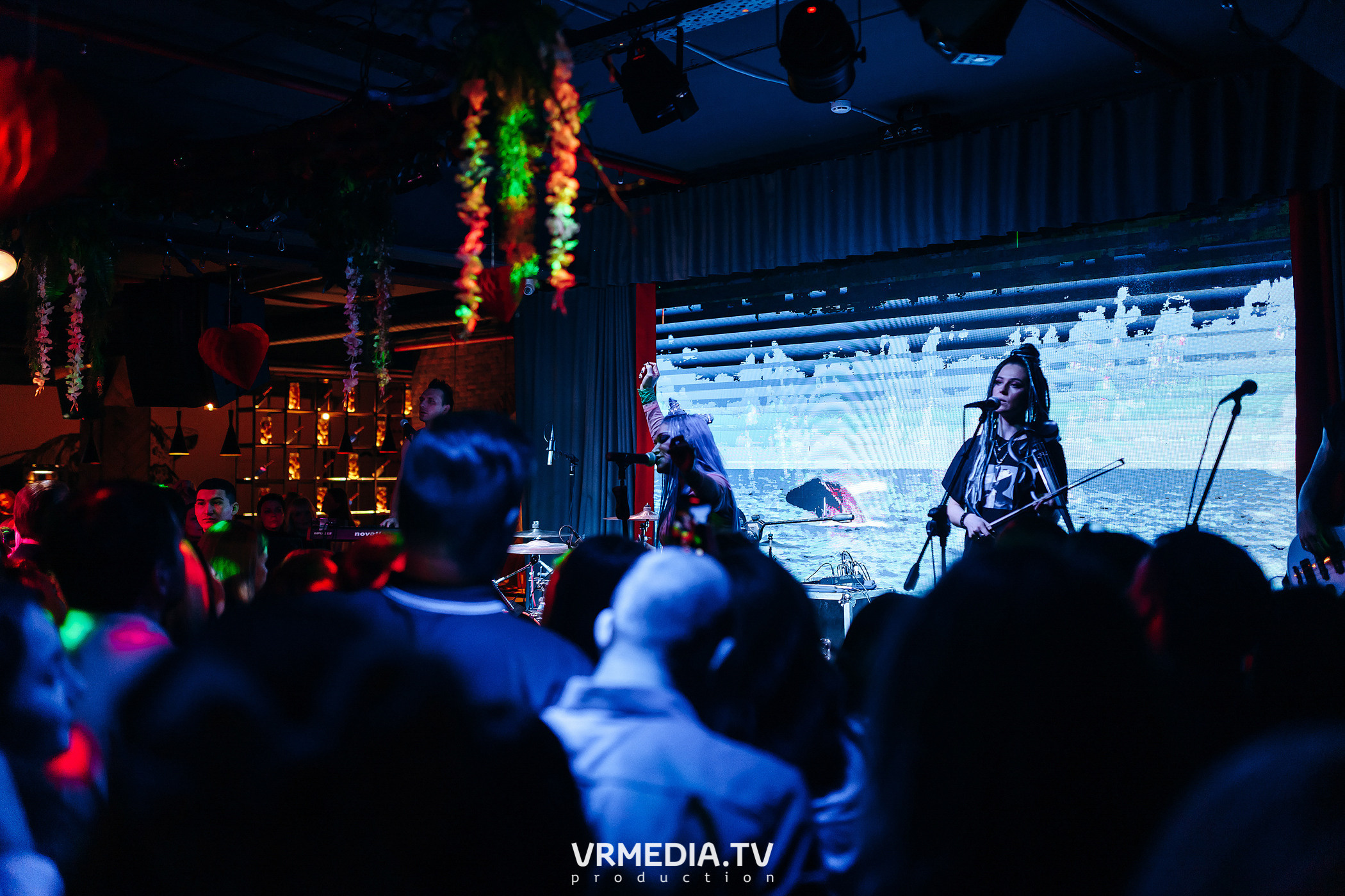 ЛИNДА в гриль-баре «Жара»